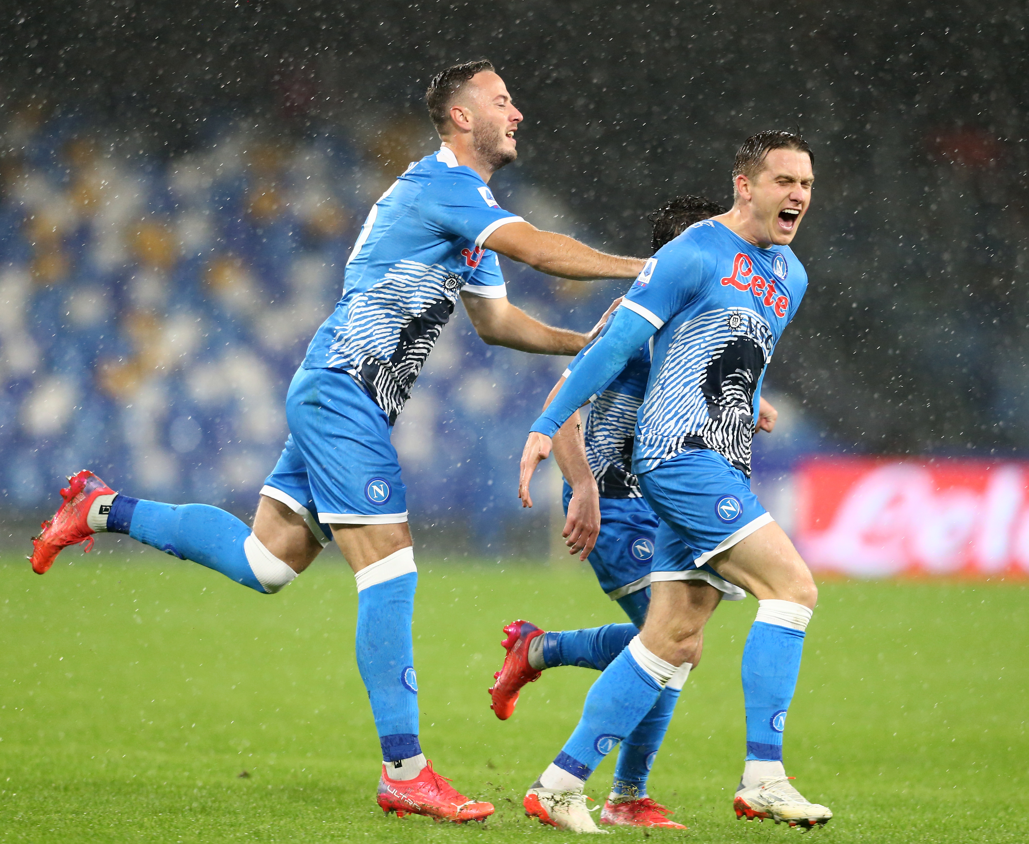 Bramka Piotra Zielińskiego nie wystarczyła! Napoli przegrało z Atalantą [WIDEO]