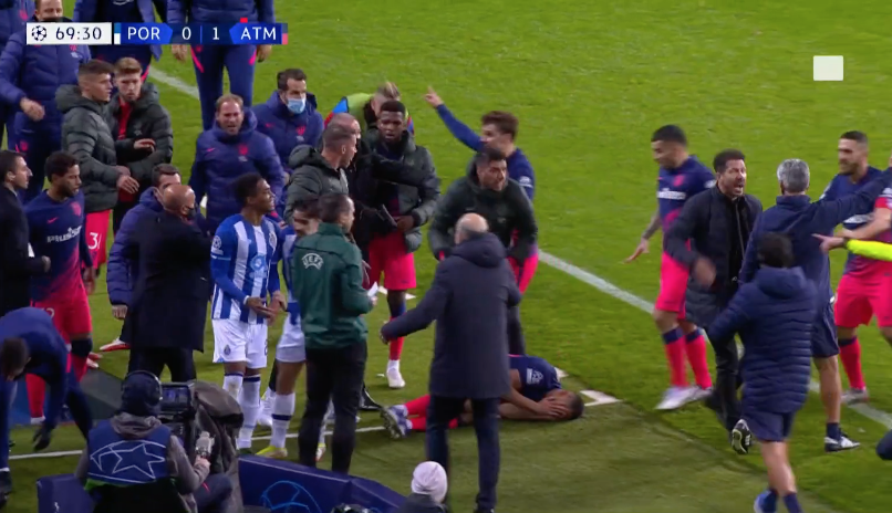 Szaleństwo w meczu FC Porto - Atletico. Dwie czerwone kartki i wielkie zamieszanie [WIDEO]