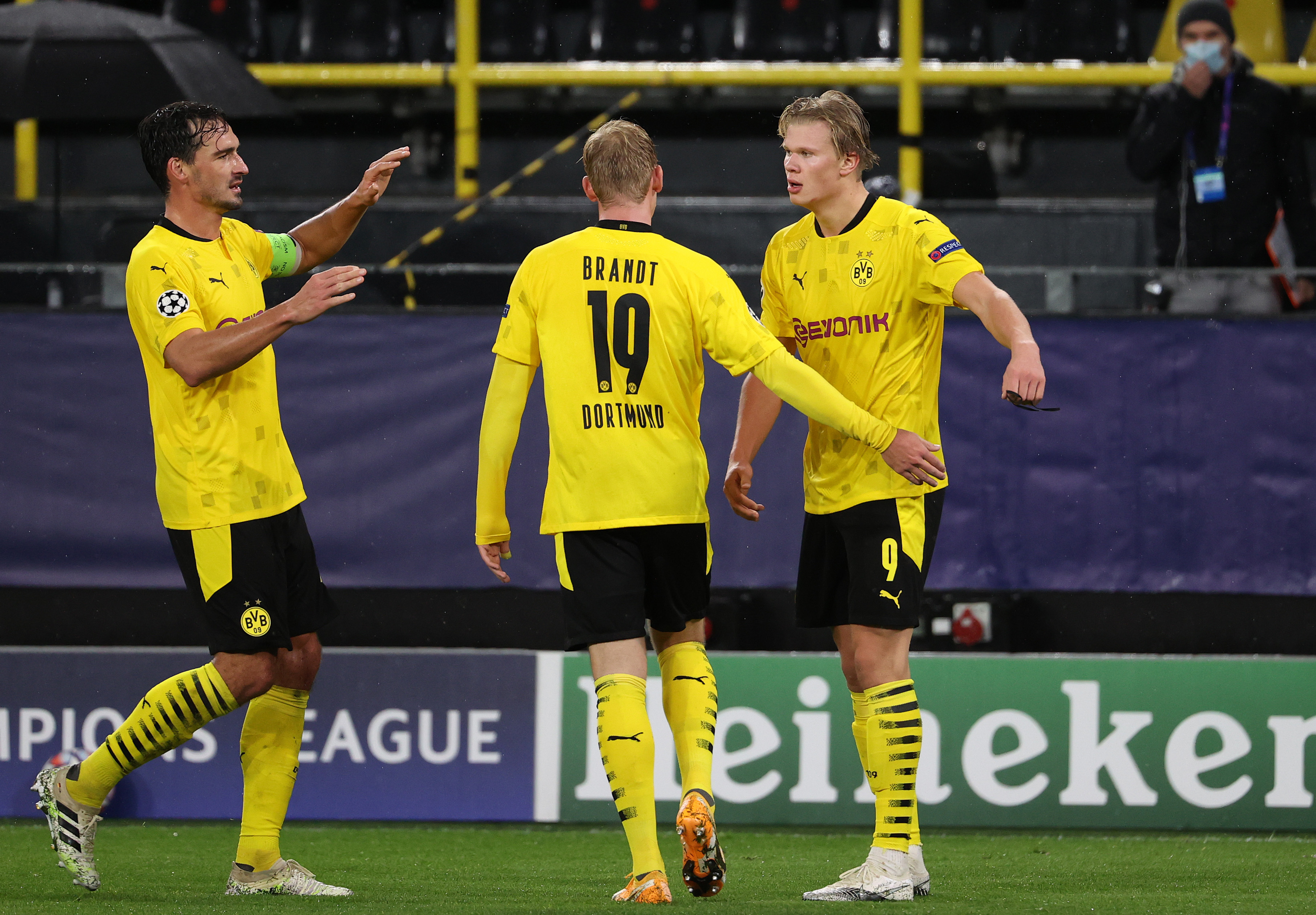 Największe rozczarowania Ligi Mistrzów. Cztery kluby zawiodły na całej linii. "Pierwszy przypadek od 21 lat"