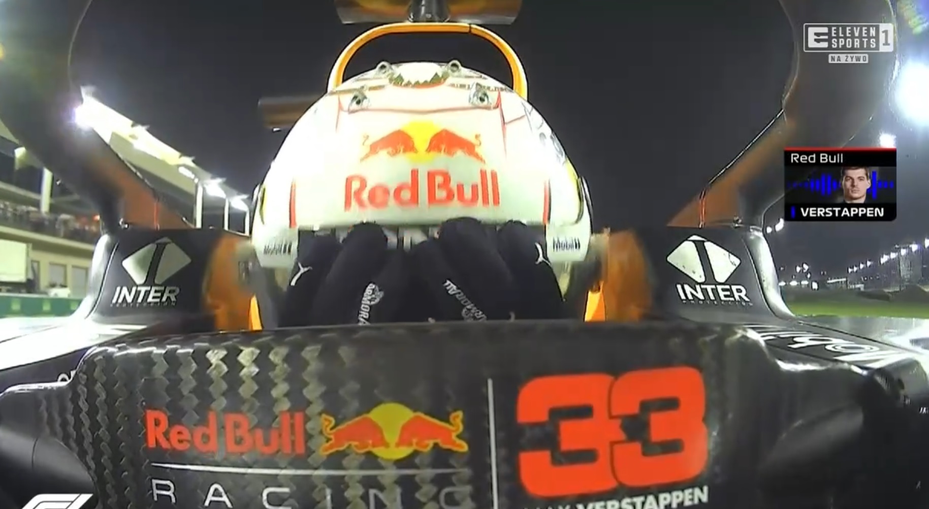 Max Verstappen mistrzem świata F1! Wyprzedził Hamiltona na ostatnim okrążeniu, niewiarygodny finał!