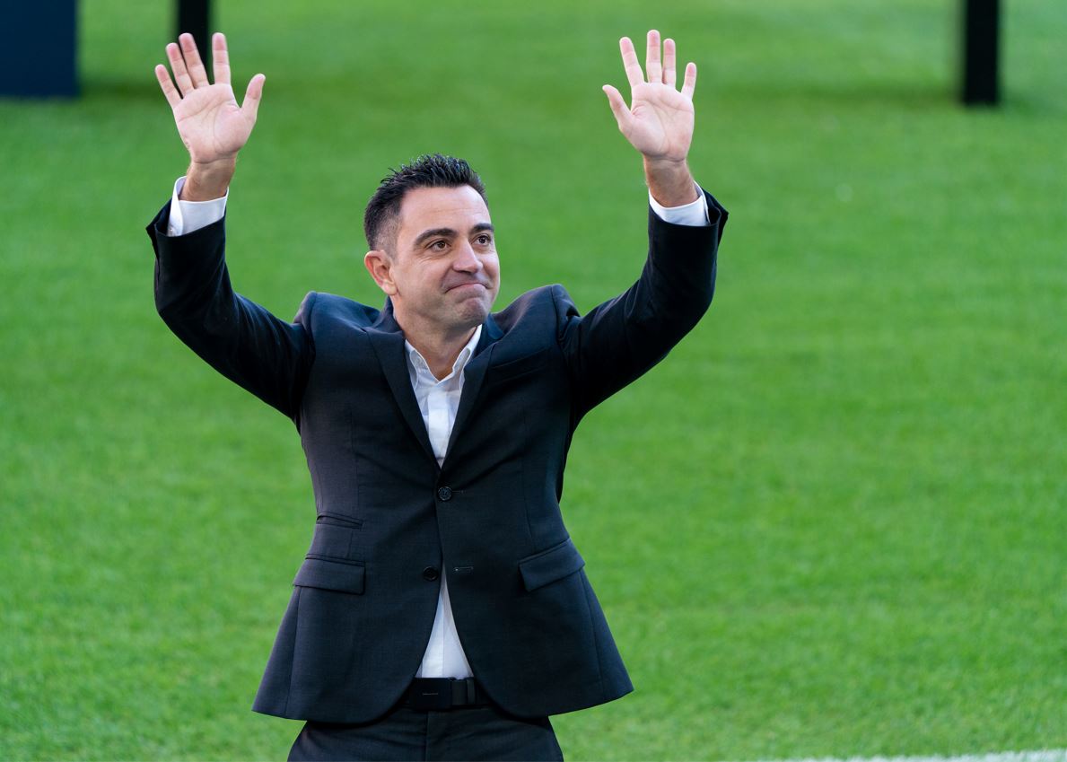 Dwóch faworytów do wzmocnienia ataku Barcelony. Xavi chce ich sprowadzić jak najszybciej