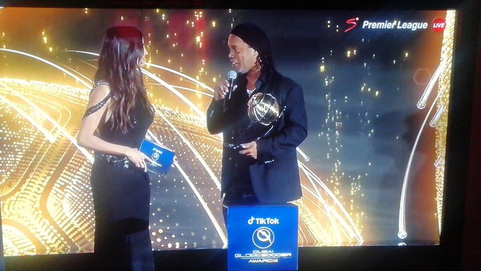 Wielkie wyróżnienie dla Ronaldinho! Brazylijczyk uhonorowany za całokształt kariery