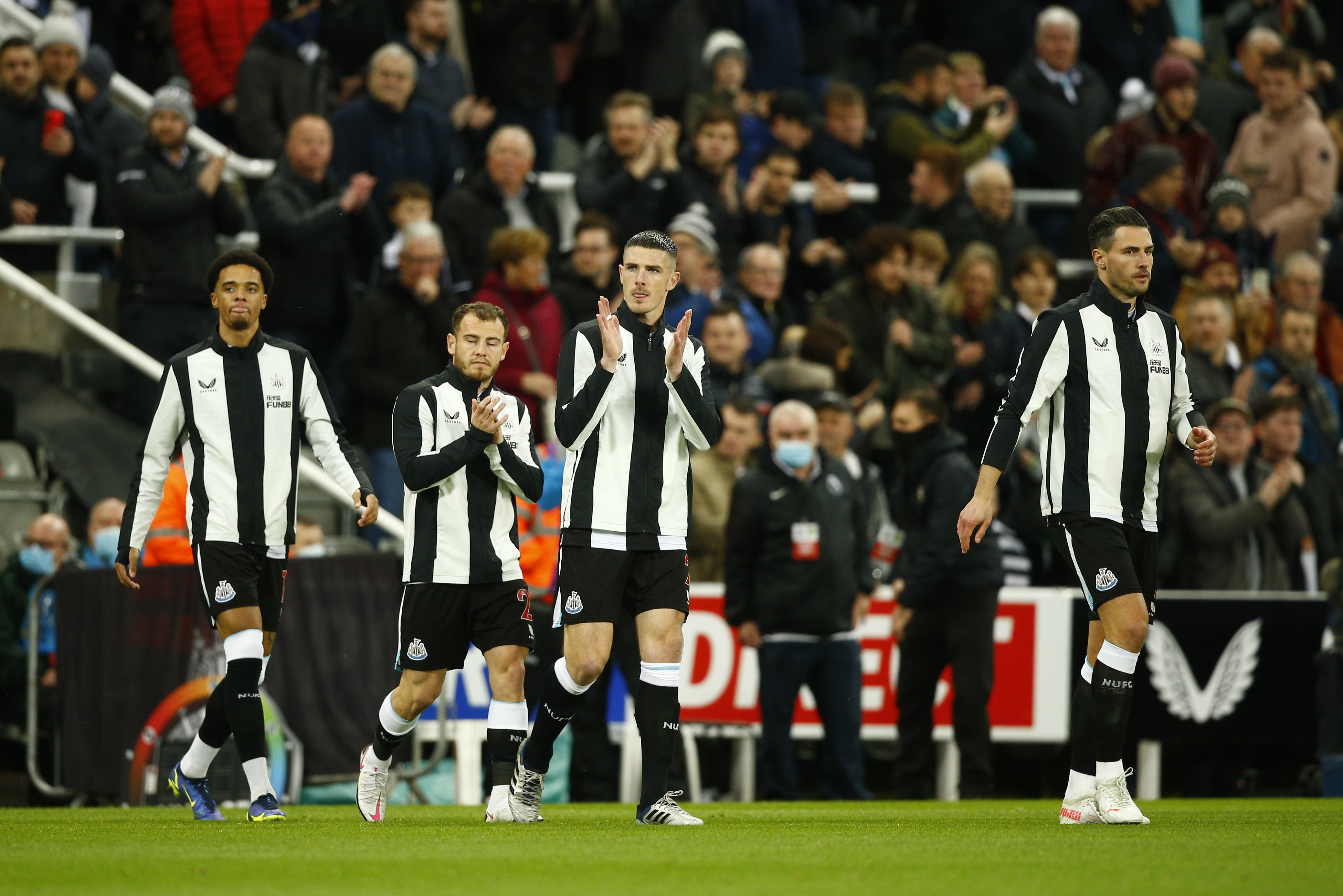 Z Camp Nou do Newcastle? "Sroki" obserwują obrońcę FC Barcelony