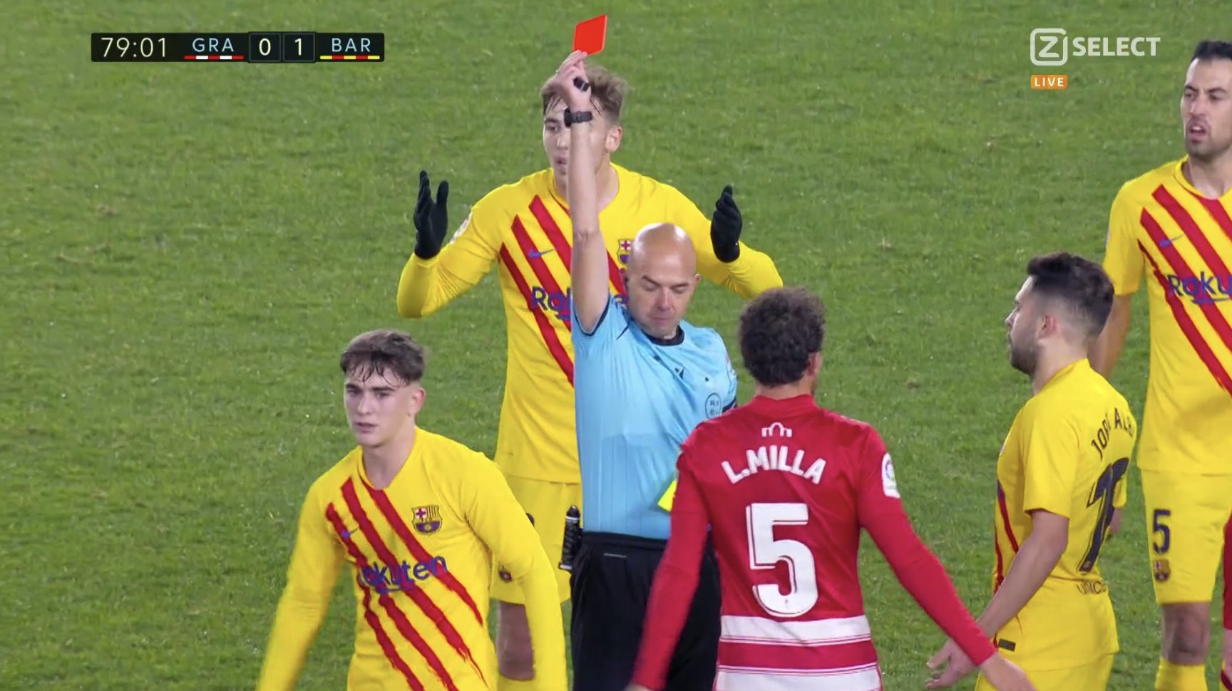FC Barcelona znów zawiodła. Zwycięstwo wymknęło jej się w końcówce [WIDEO]