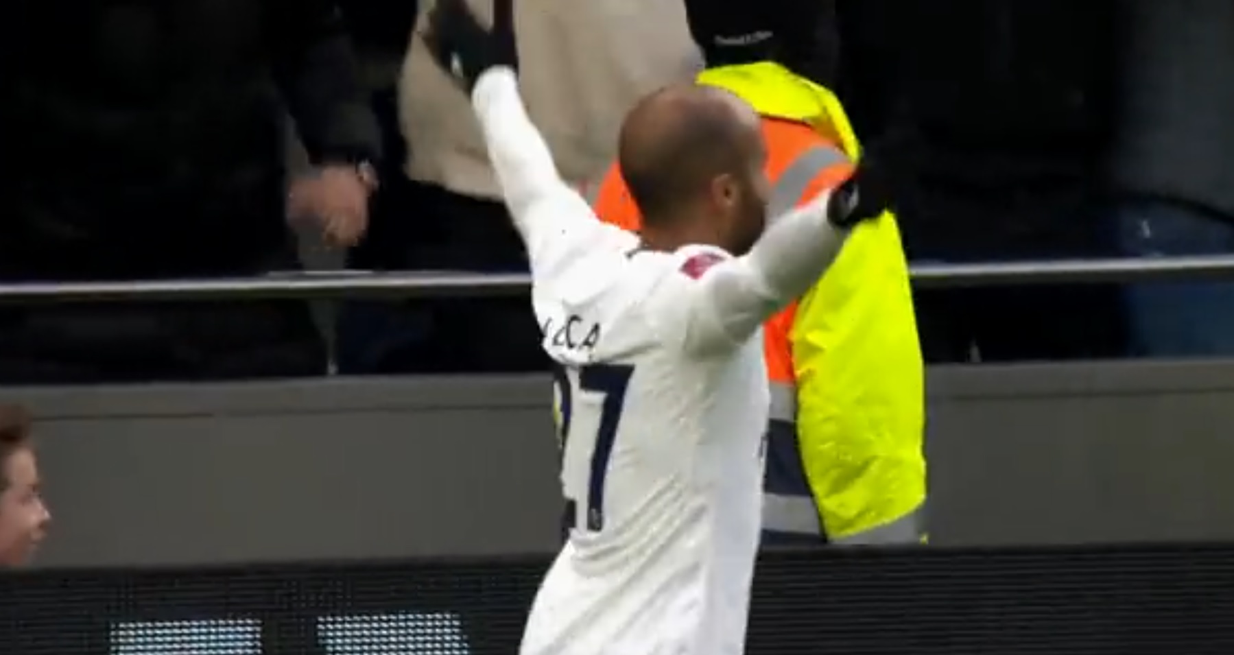 Trzecioligowcy postraszyli Tottenham oraz Liverpool. Faworyci wyratowali się przed wielkimi wpadkami [WIDEO]