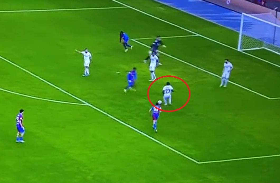 Fantastyczny popis umiejętności Ferlanda Mendy'ego w El Clasico. "Jak Zinedine Zidane" [WIDEO]