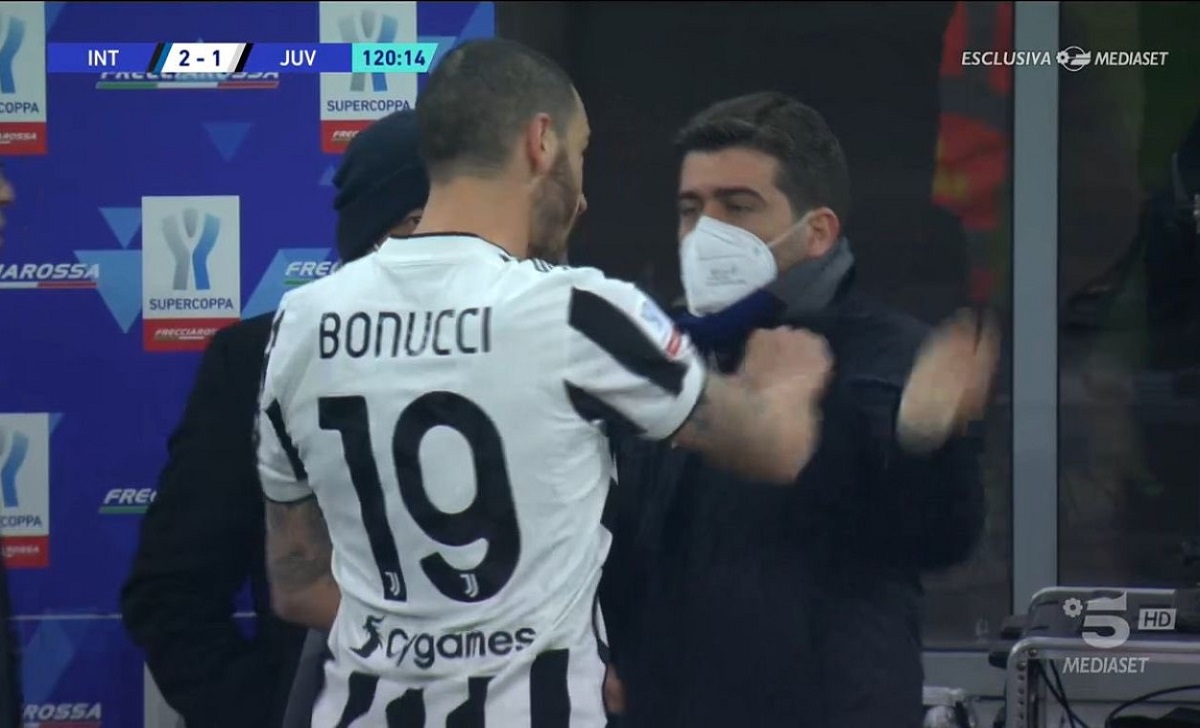 Leonardo Bonucci wpadł w furię. Piłkarz Juventusu ruszył na pracownika Interu [WIDEO]