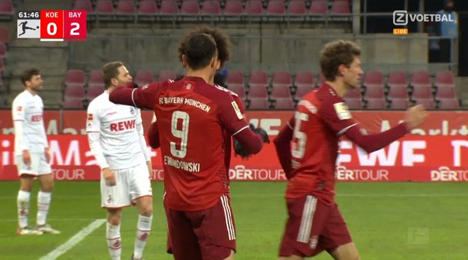 Hat-trick Roberta Lewandowskiego w Bundeslidze! Jubileuszowe trafienia Polaka [WIDEO]