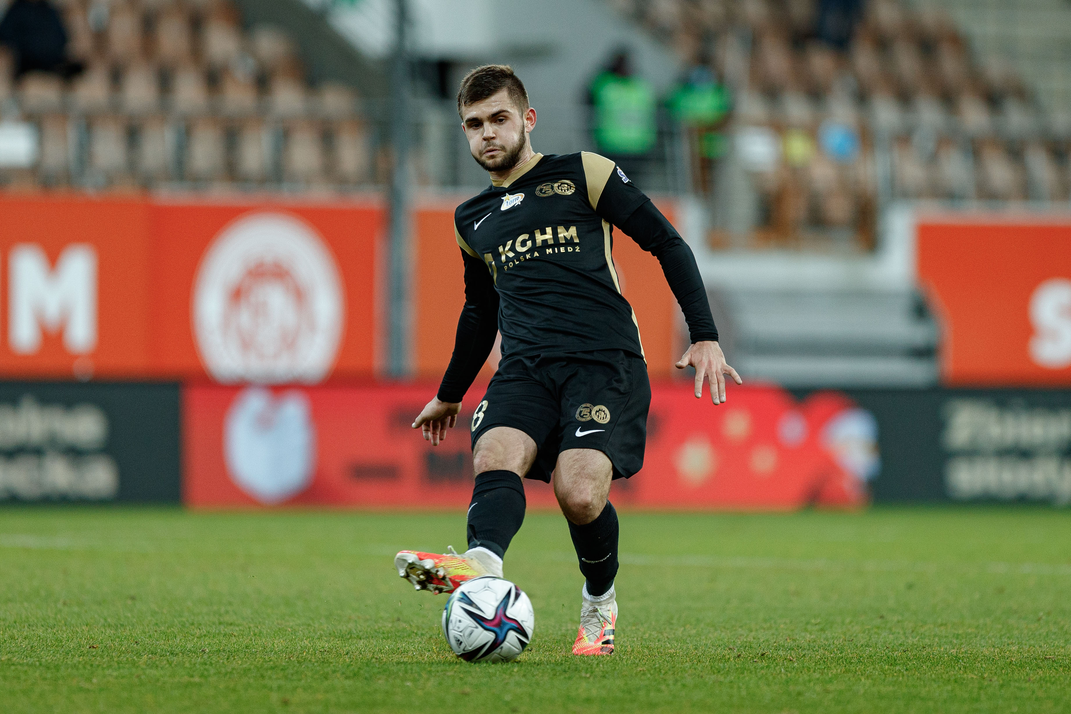 Kolejny zawodnik z Polski zagra w Ligue 1. "Klub finalizuje transfer"