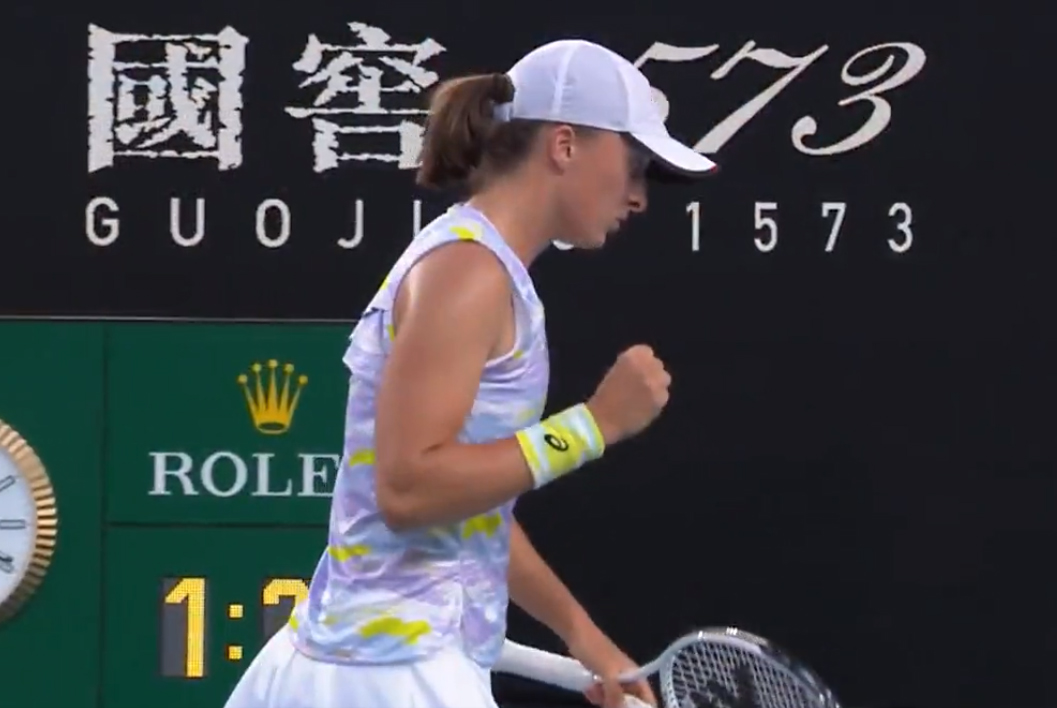 Życiowy wynik Igi Świątek w Australian Open! Polka wygrała wielką bitwę o ćwierćfinał [WIDEO]