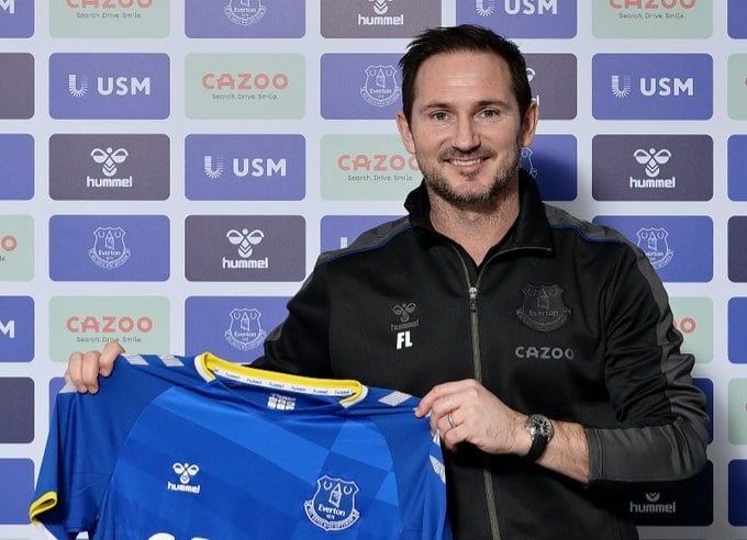 Czekał na stabilny projekt, wziął najbardziej chaotyczny. "Z nim Everton może iść na wojnę"
