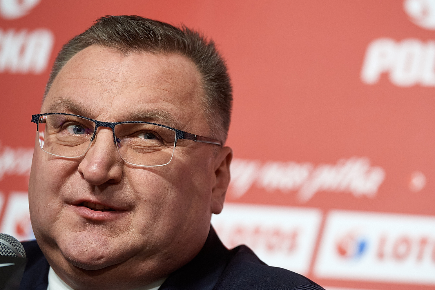 Były reprezentant Polski ponownie uderza w Michniewicza. Poszło o aferę korupcyjną. "Gasi pożar benzyną"