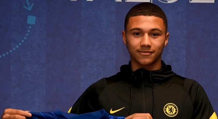 Chelsea ogłosiła nowy transfer. Ściągnęła nastoletniego napastnika z trzeciej ligi