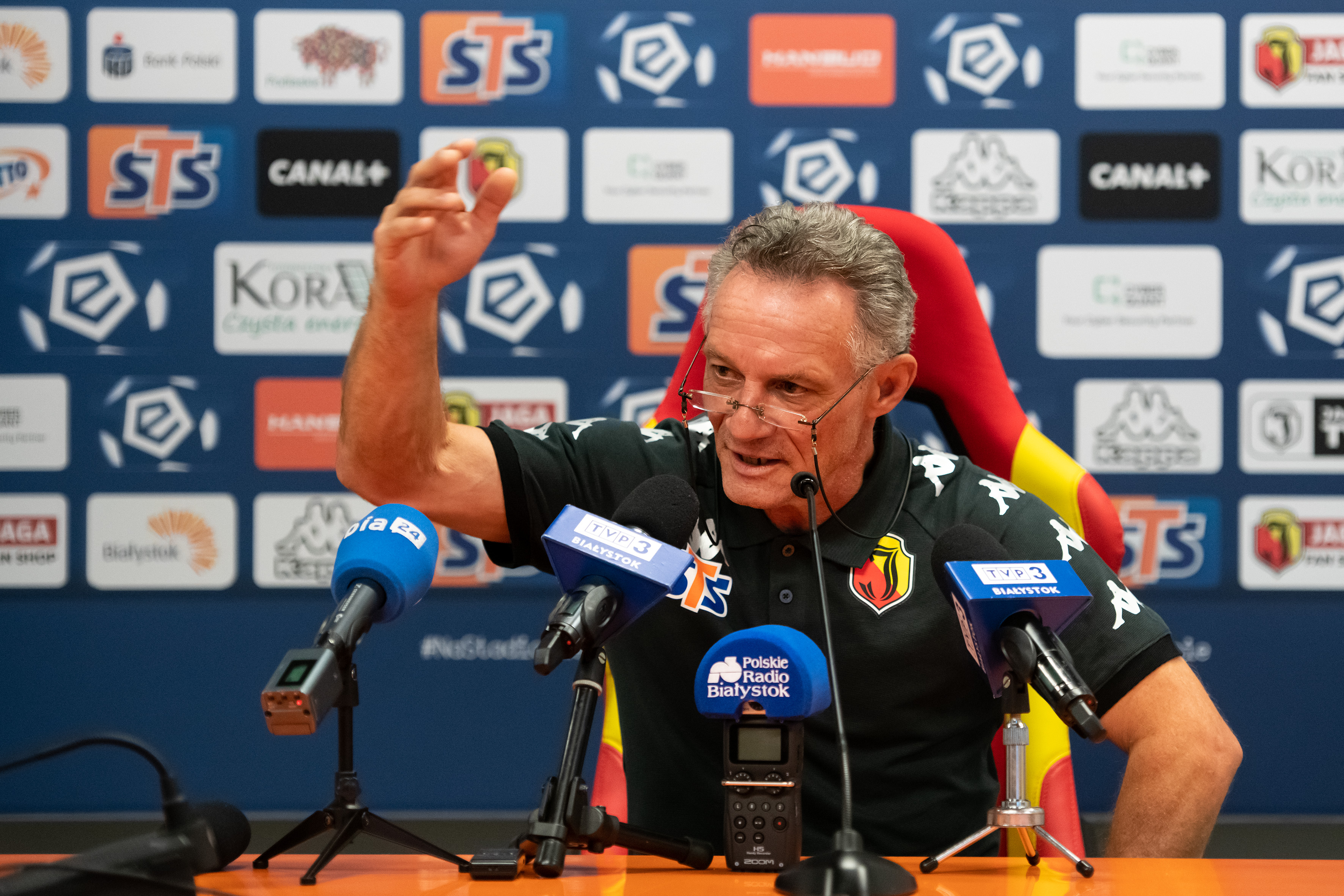 Jagiellonia Białystok podjęła decyzję ws. Piotra Nowaka. Niebawem oficjalny komunikat
