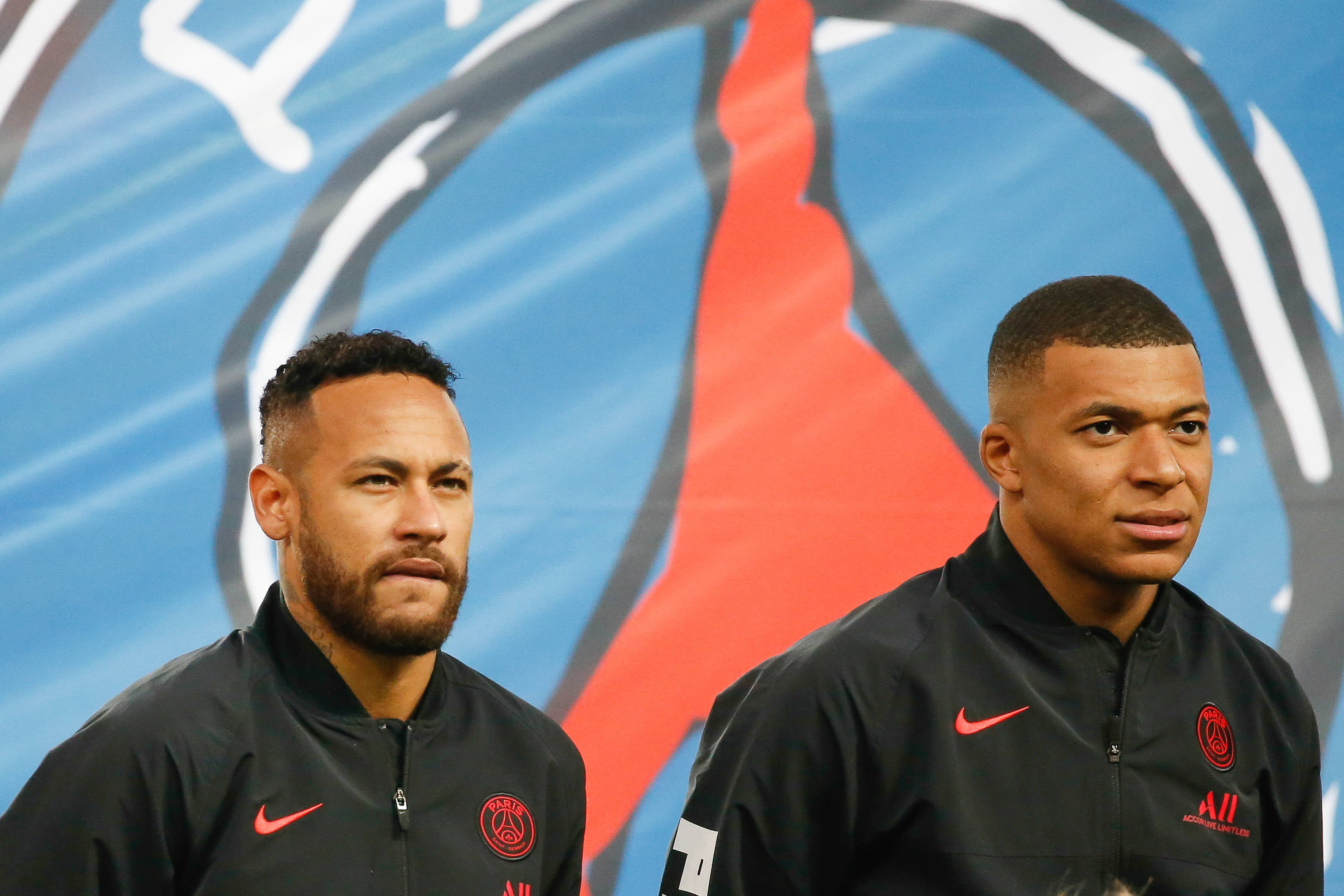 Problemy z transferem Neymara do FC Barcelony. Nie chodzi jedynie o niechęć Xaviego