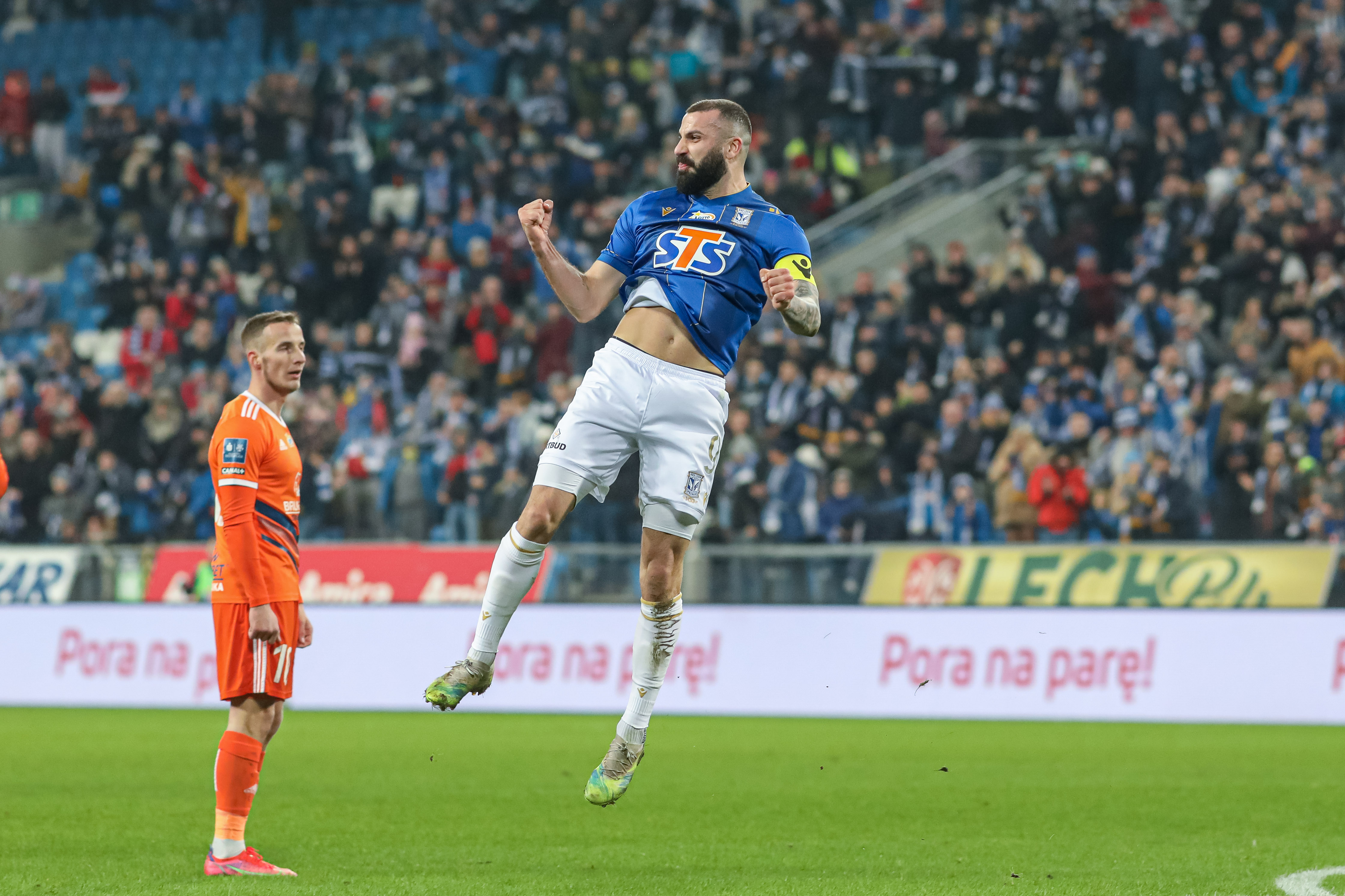 Pokaz siły Lecha Poznań! Lider Ekstraklasy rozbił Bruk-Bet Termalikę [WIDEO]