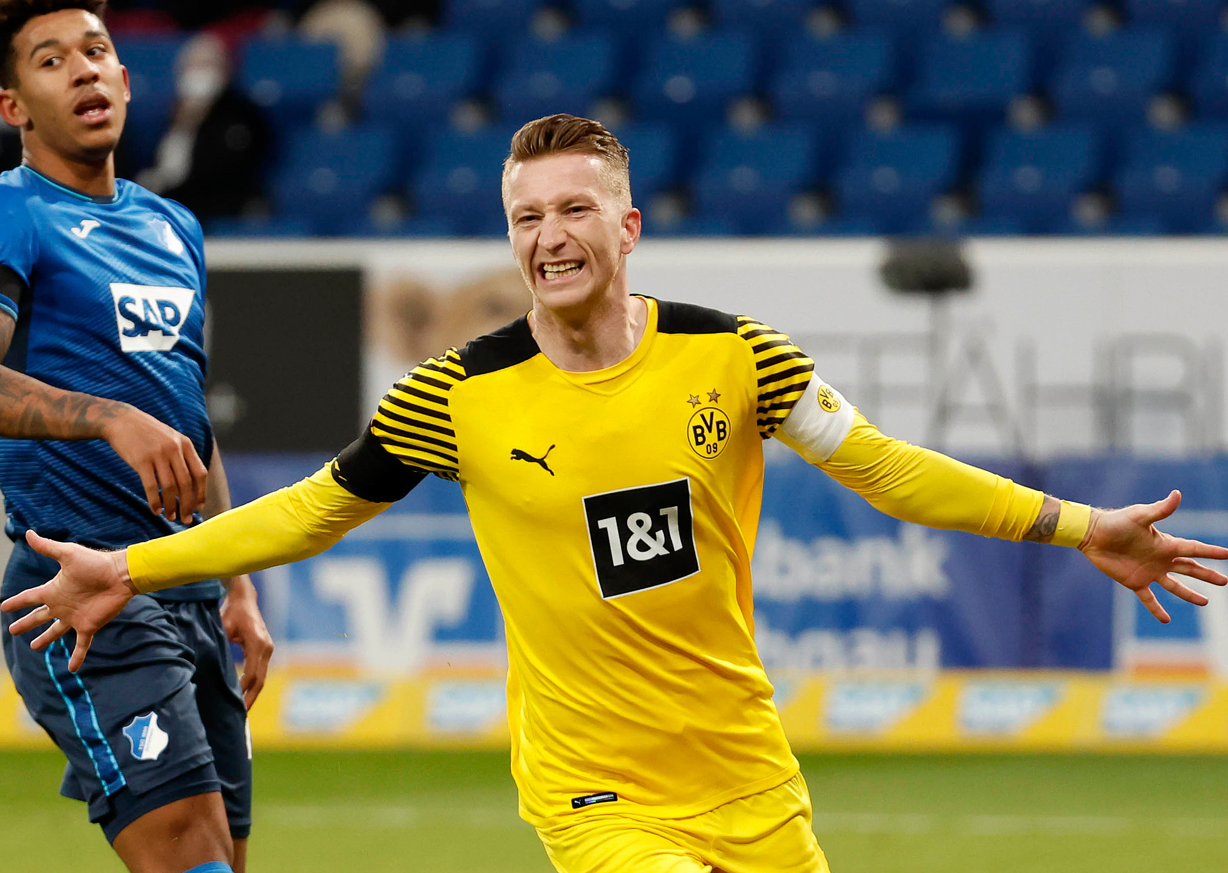 Borussia Dortmund rozbiła rywali! Koncert Marco Reusa, miał udział przy pięciu golach [WIDEO]