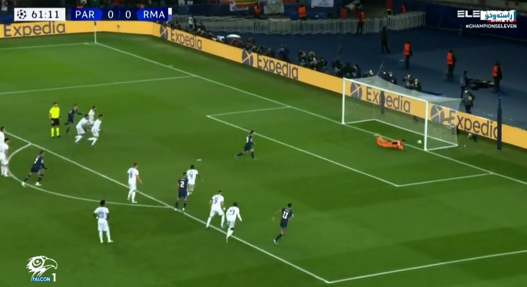 Leo Messi zmarnował rzut karny w hicie Ligi Mistrzów! Courtois górą w starciu z Argentyńczykiem [WIDEO]