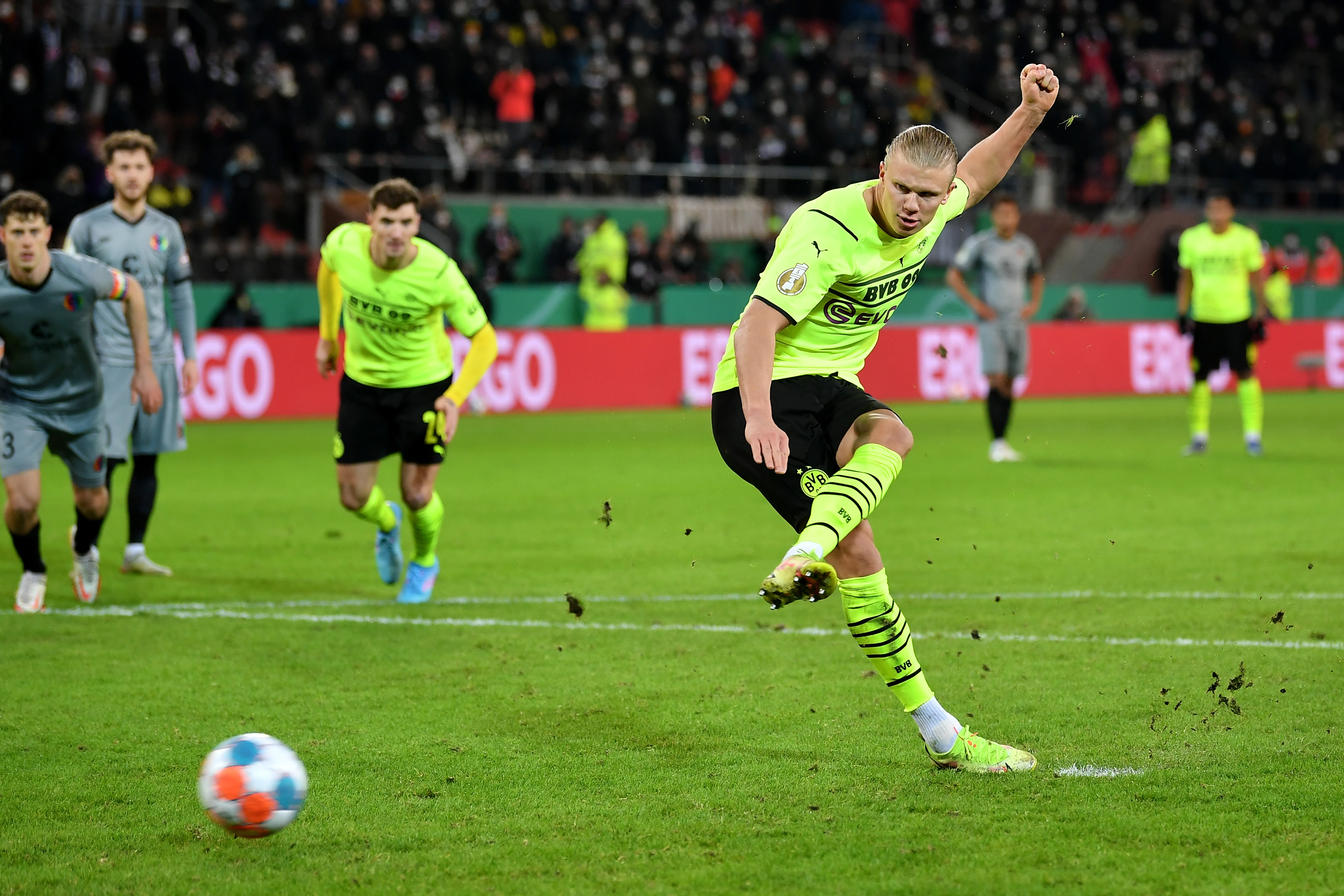 FC Barcelona rezygnuje z transferu Erlinga Haalanda. Wymowna deklaracja Joana Laporty