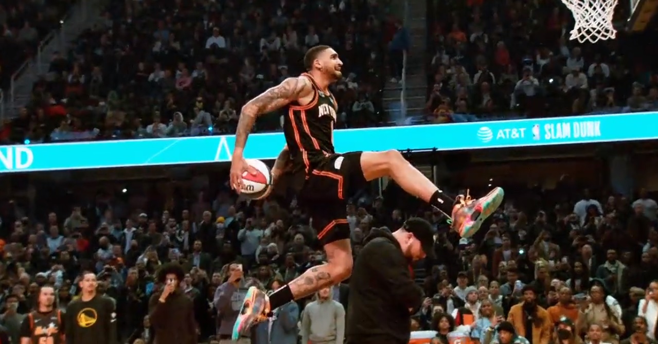 Zawodnik New York Knicks zwycięzcą konkursu wsadów. Zaliczył efektowne przełożenie [WIDEO]