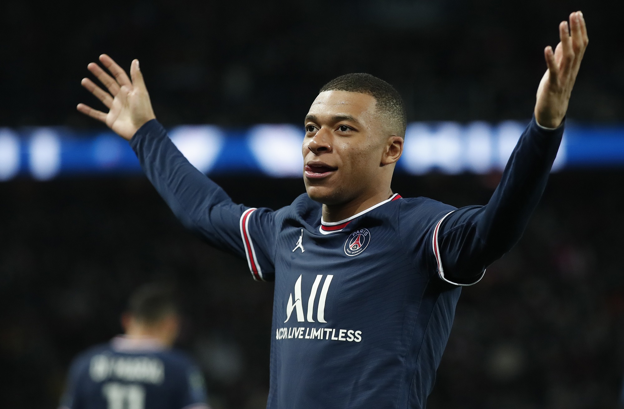 Show Kyliana Mbappe, bramki Neymara i Leo Messiego! Paris Saint-Germain gładko ograło Lorient [WIDEO]