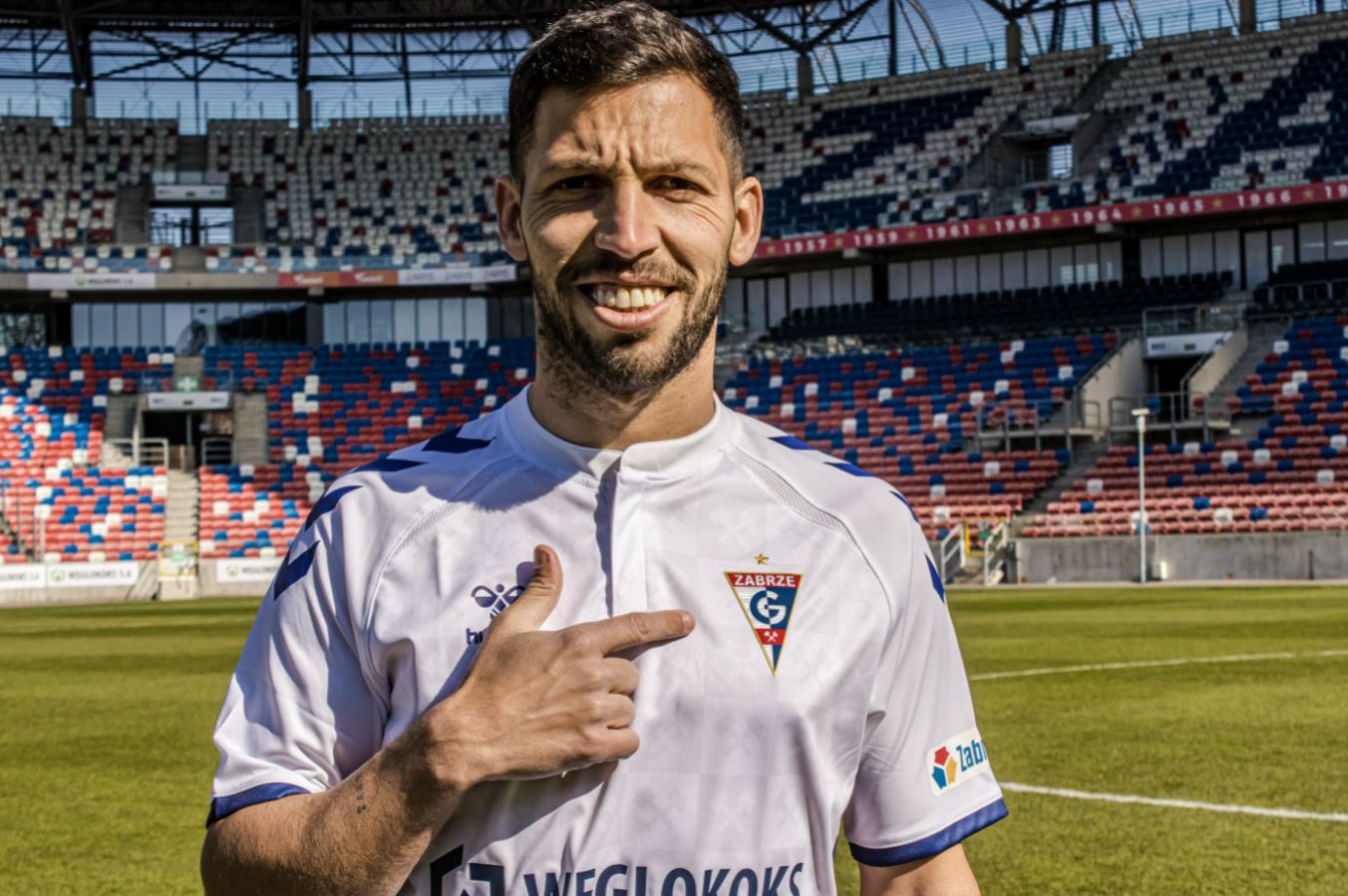 Górnik Zabrze dopiął głośny transfer. Były piłkarz FC Barcelony i Liverpoolu trafił do Ekstraklasy