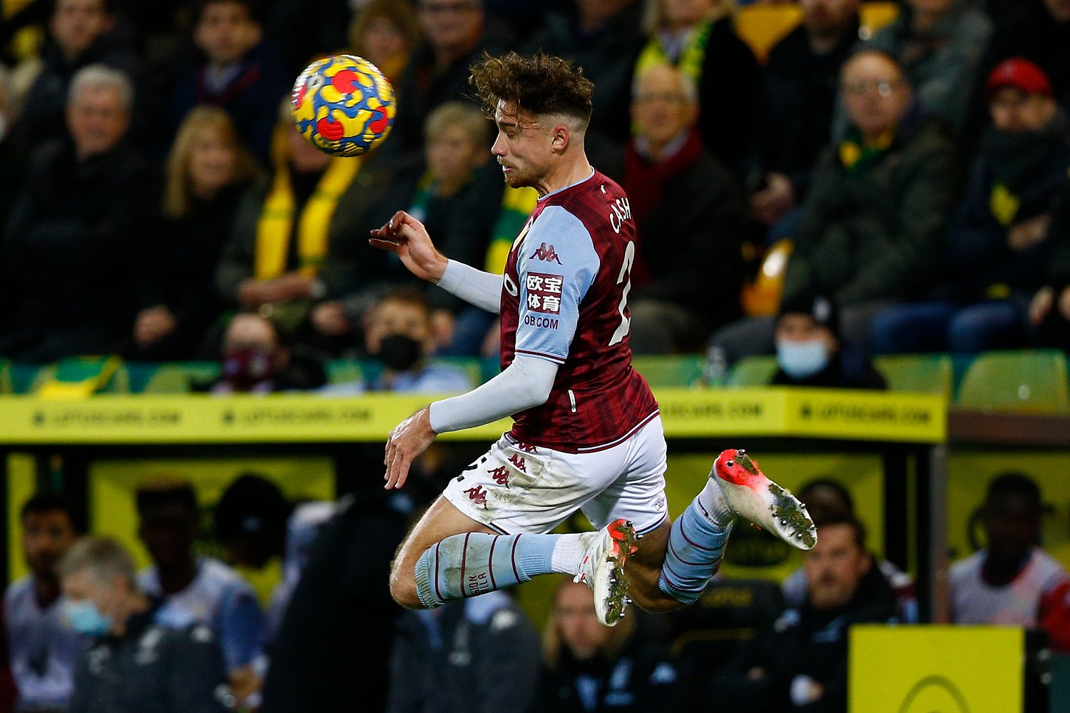 Matty Cash doceniony! Reprezentant Polski nominowany do prestiżowej nagrody