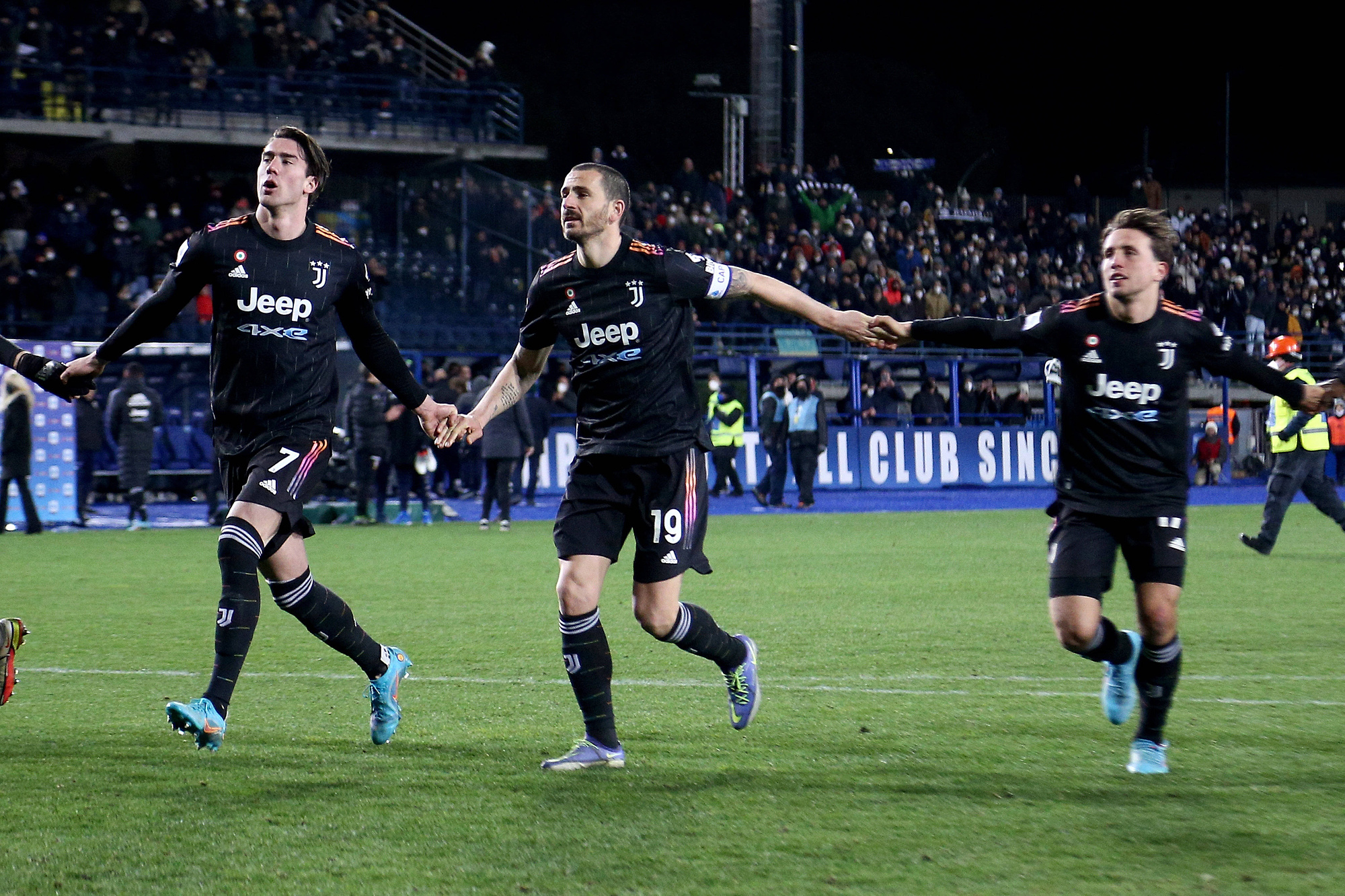 Juventus nie dał szans rywalom i jest o krok od podium Serie A. Czyste konto Wojciecha Szczęsnego [WIDEO]