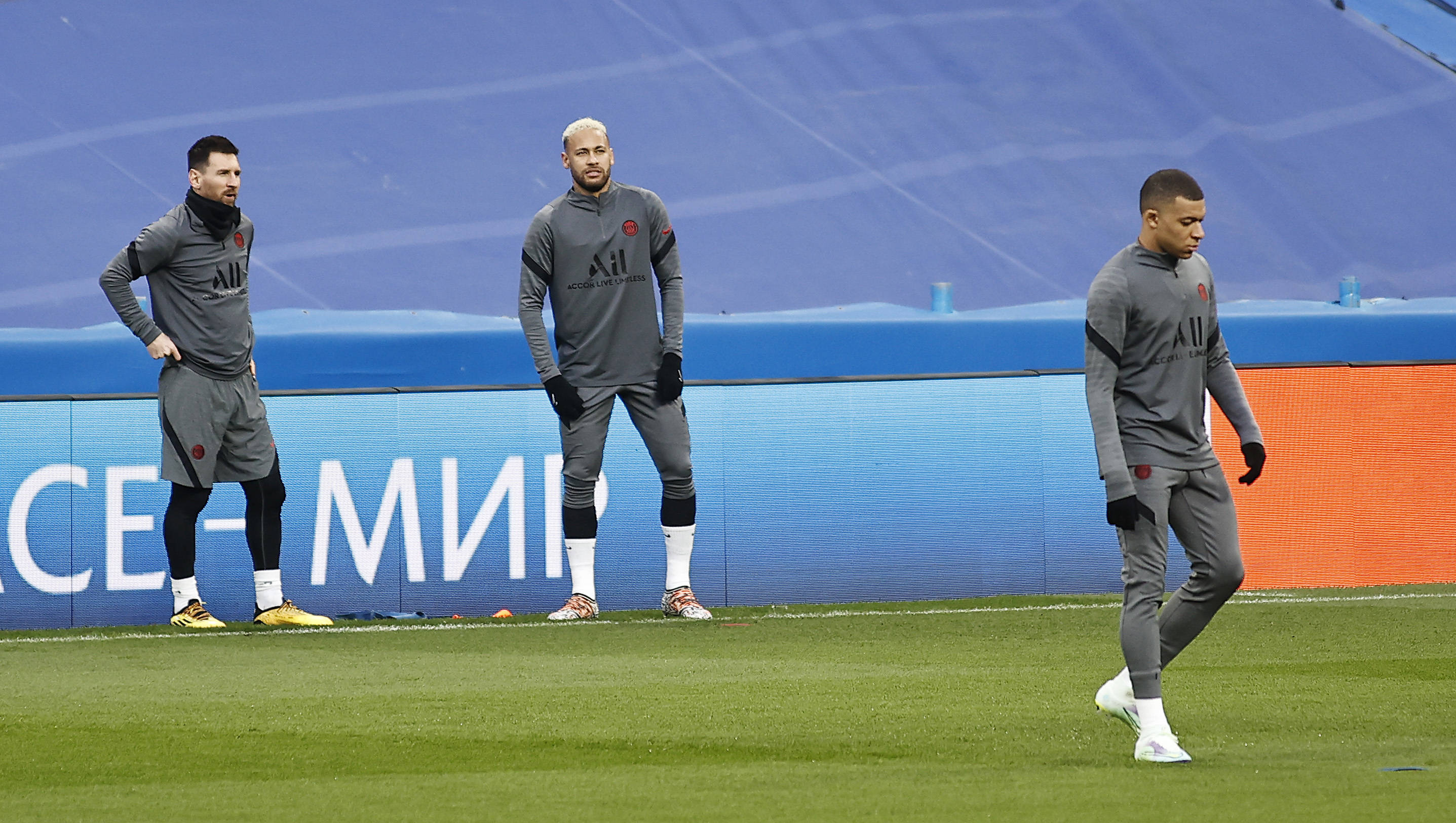 Koniec Messiego i Neymara w PSG? "Nie zostaną zatrzymani w przypadku satysfakcjonujących ofert"