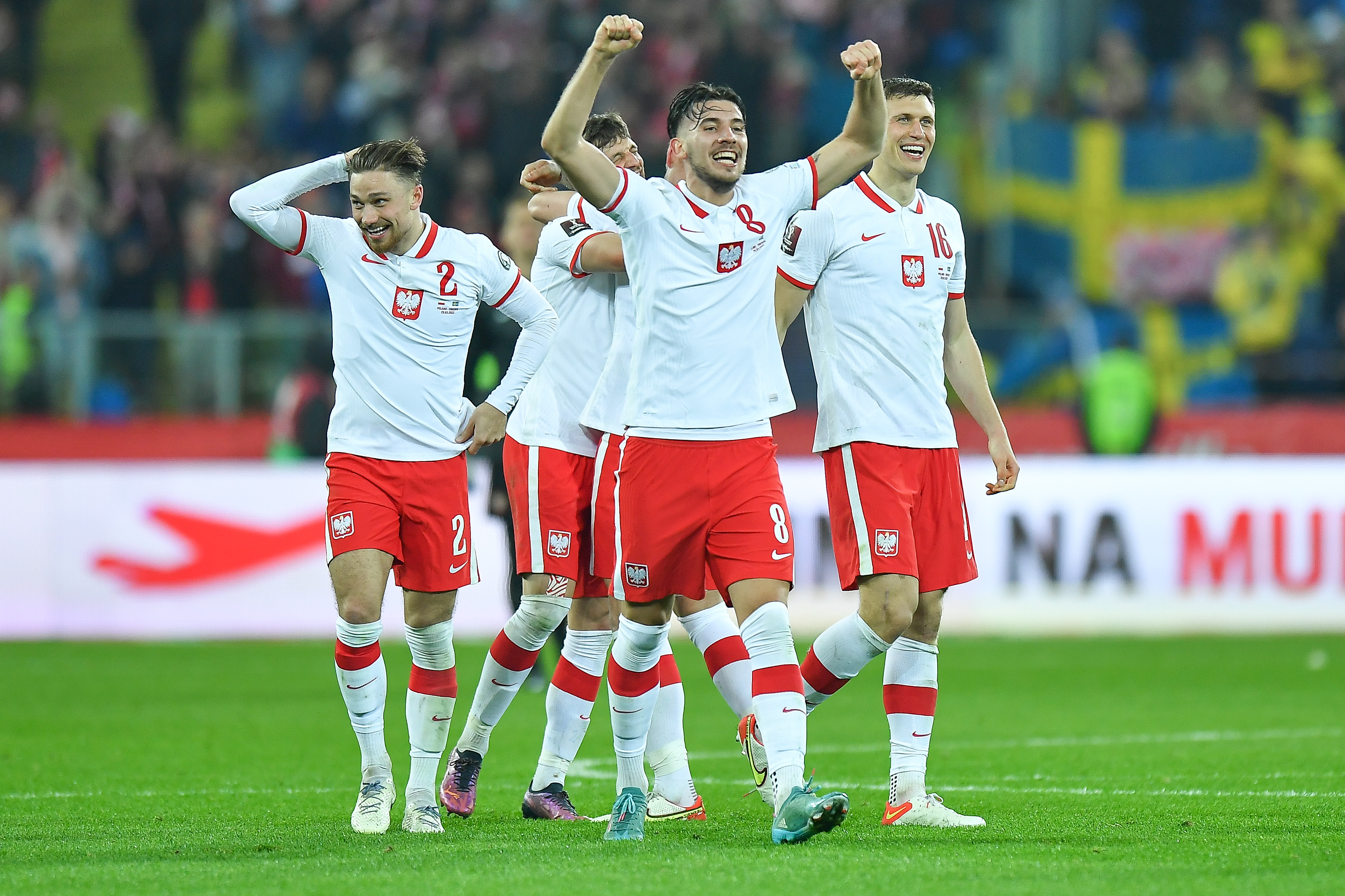 Matty Cash spełnił swoją obietnicę. "Polska wódka jest za mocna"