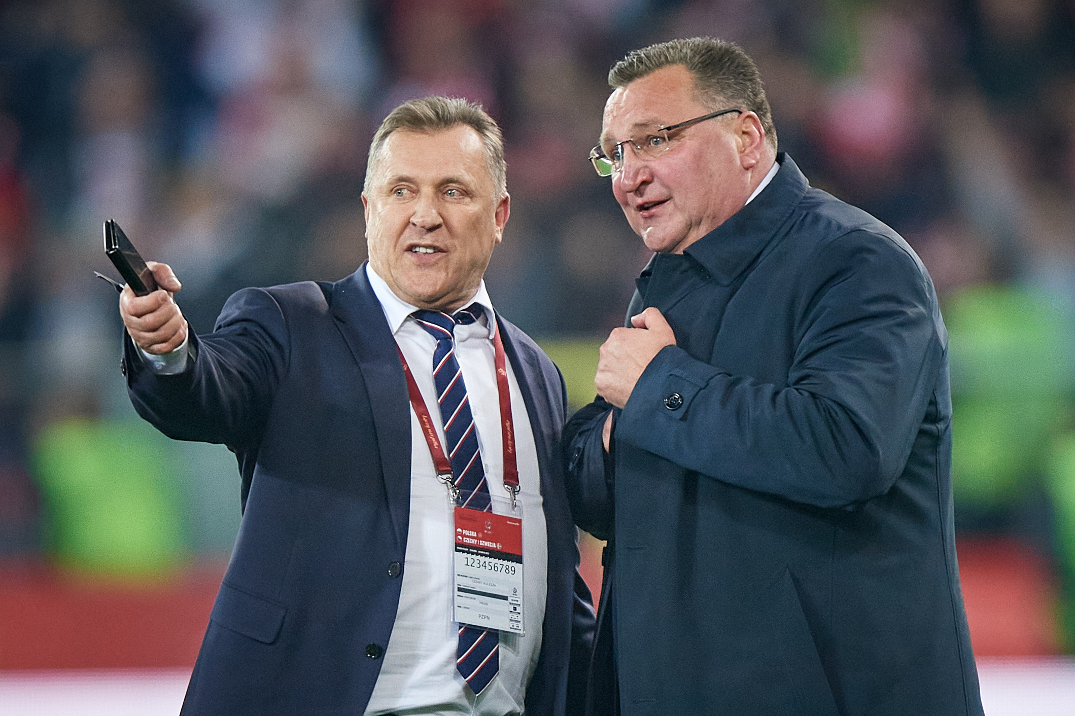 Nowe fakty ws. afery premiowej. Lewandowski chciał równego podziału. Michniewicz straci posadę?! [NASZ NEWS]