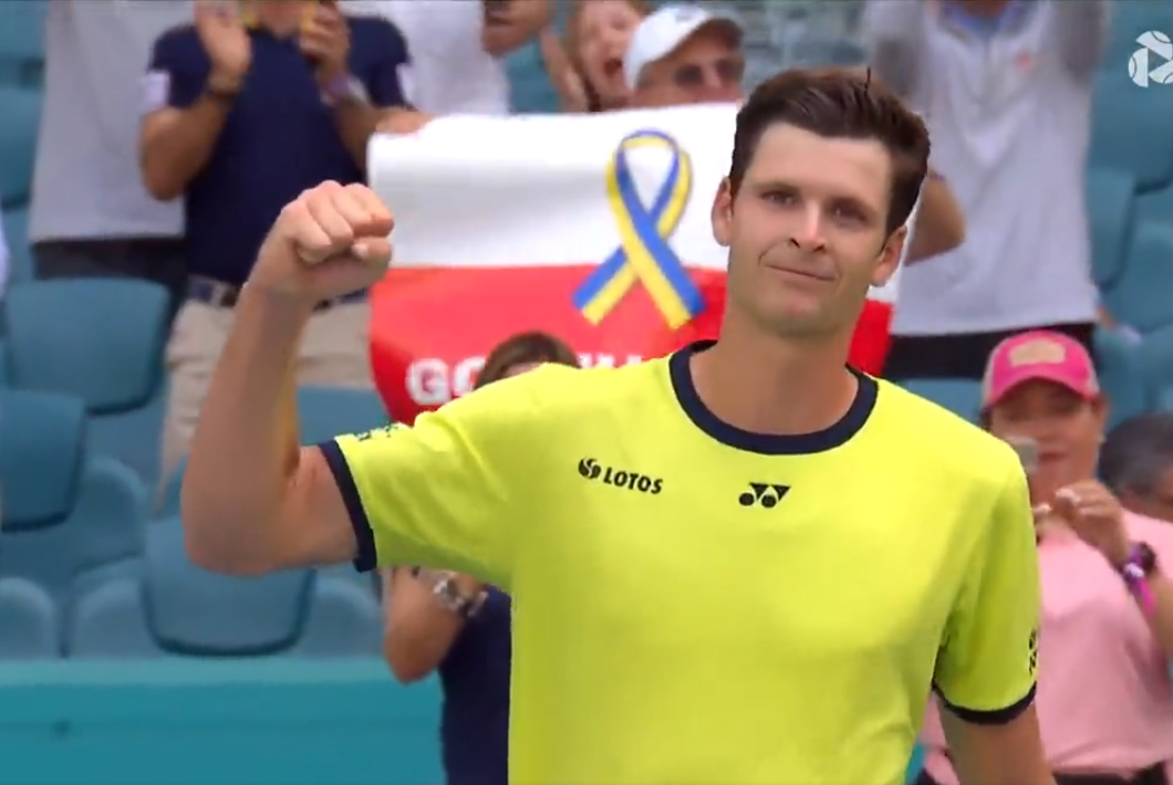 Hubert Hurkacz jest nie do zatrzymania! Polak wygrał z drugim tenisistą rankingu ATP! [WIDEO]