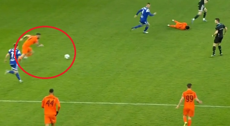 Gol z niemal połowy boiska w Ekstraklasie! Zagłębie Lubin wykonało ważny krok w kierunku utrzymania [WIDEO]