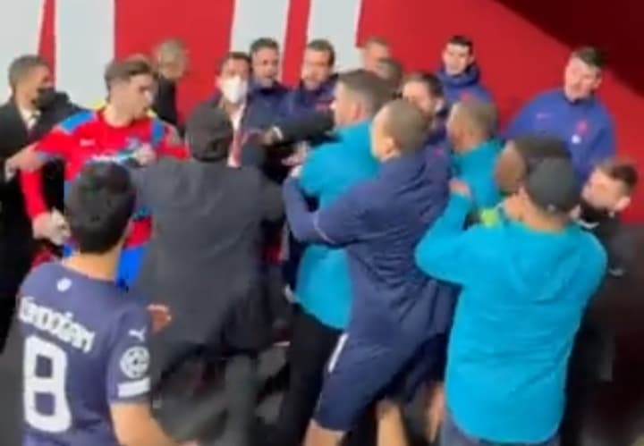 Tak zaczęła się przepychanka zawodników Manchesteru City i Atletico. Opublikowano kolejne nagranie [WIDEO]