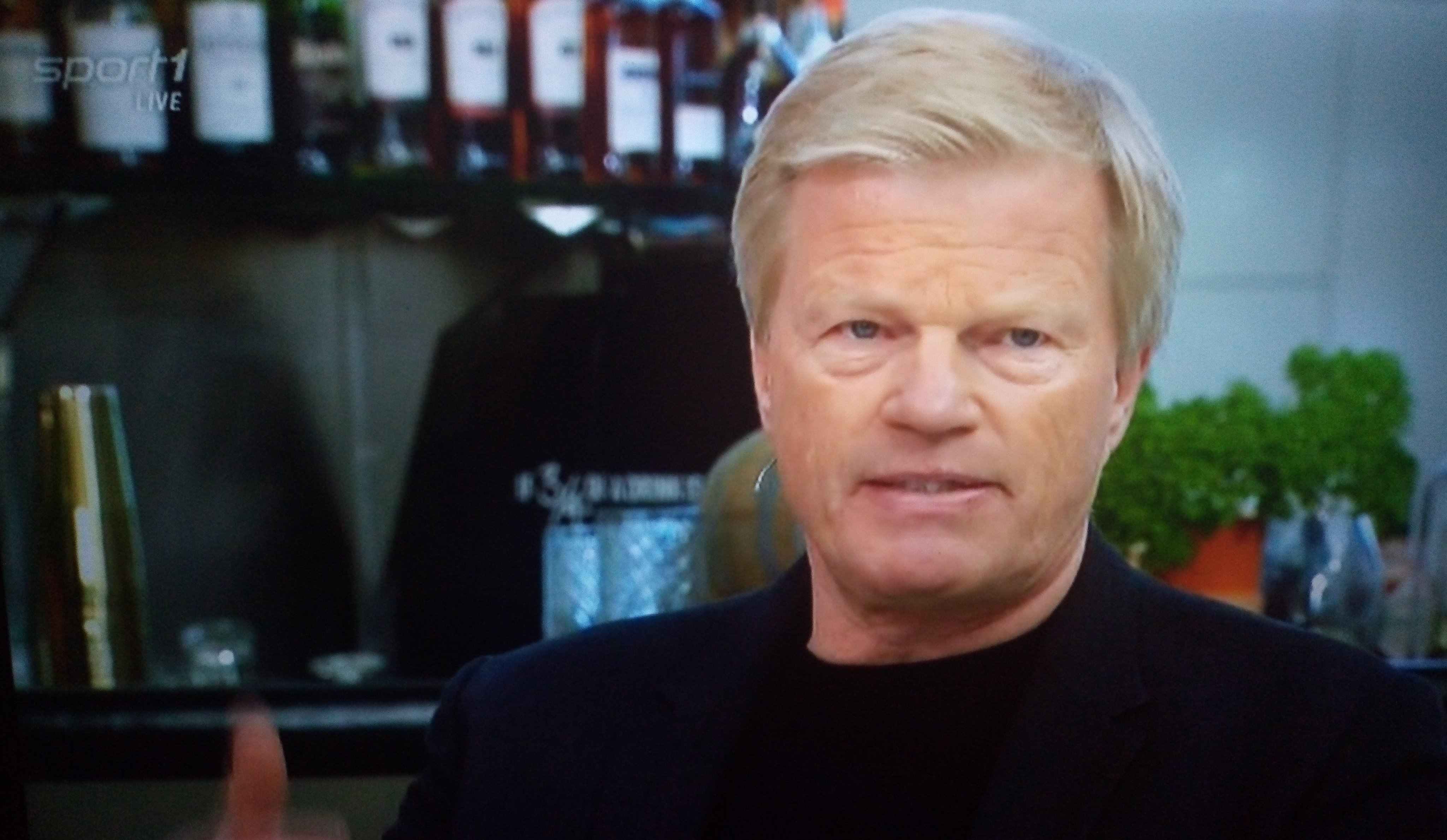 Oliver Kahn tłumaczy się z polityki transferowej Bayernu. Padły ważne zdania ws. Erlinga Haalanda