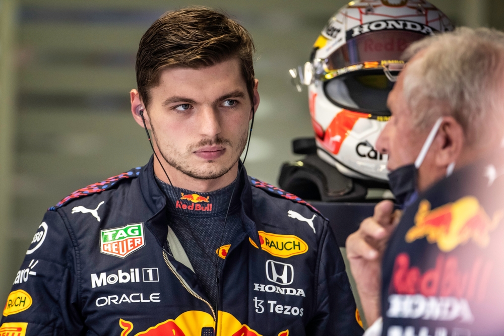 Max Verstappen wyśmiał Lewisa Hamiltona. Chodzi o kupno Chelsea