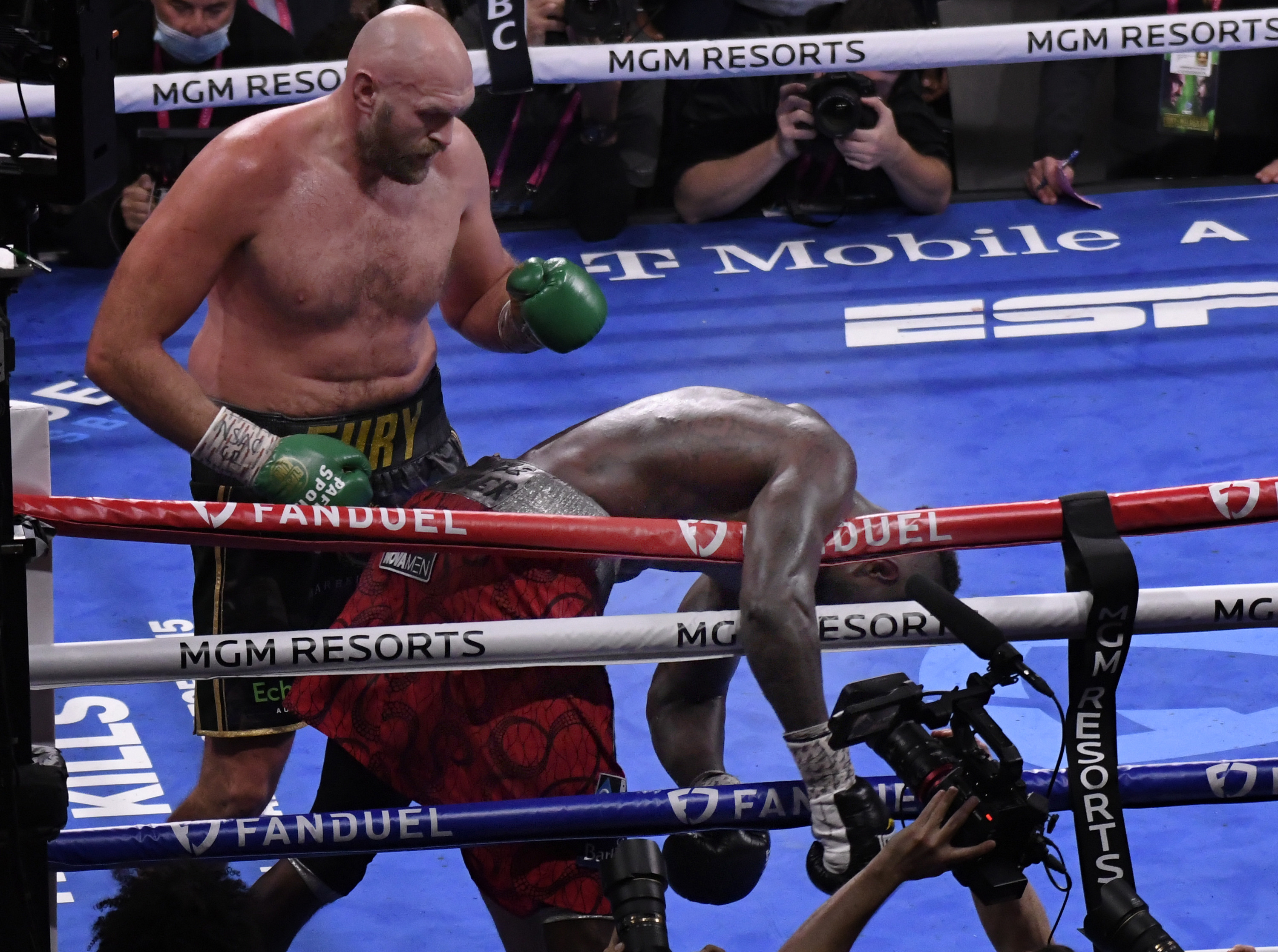 "Tylko on mógłby postawić się Tysonowi Fury'emu". Artur Szpilka nie ma wątpliwości