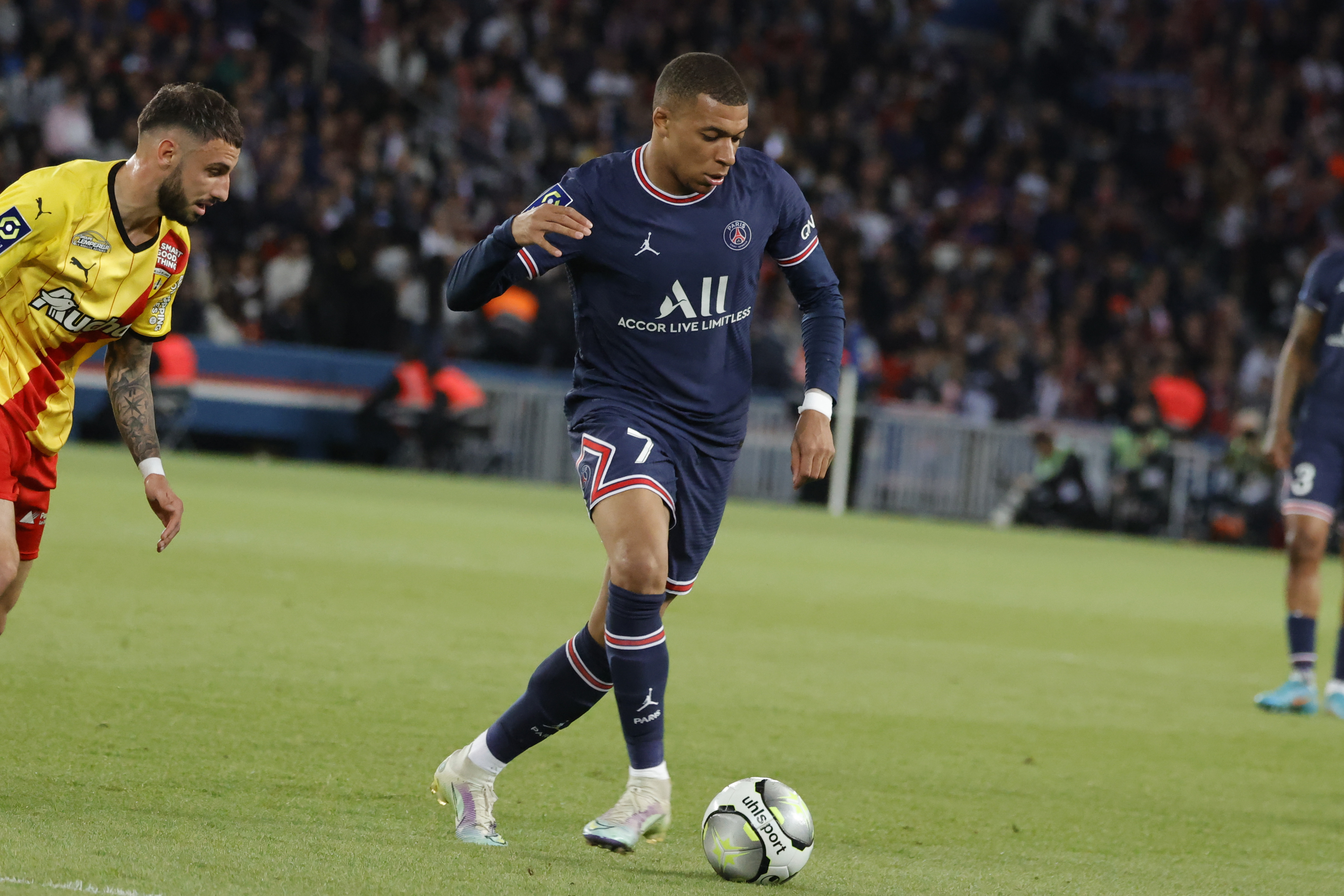 Hiszpański dziennikarz przejechał się po Mbappe. "Nie miałeś jaj. Jesteś zdrajcą, który nie dotrzymuje słowa"