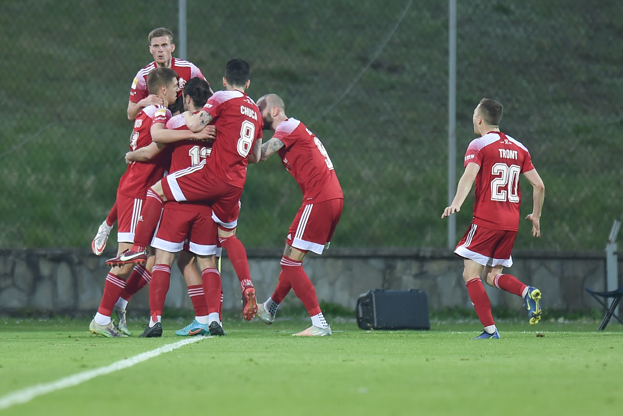 Znamy pierwszego beniaminka w PKO Ekstraklasie! Spora niespodzianka dała awans liderowi