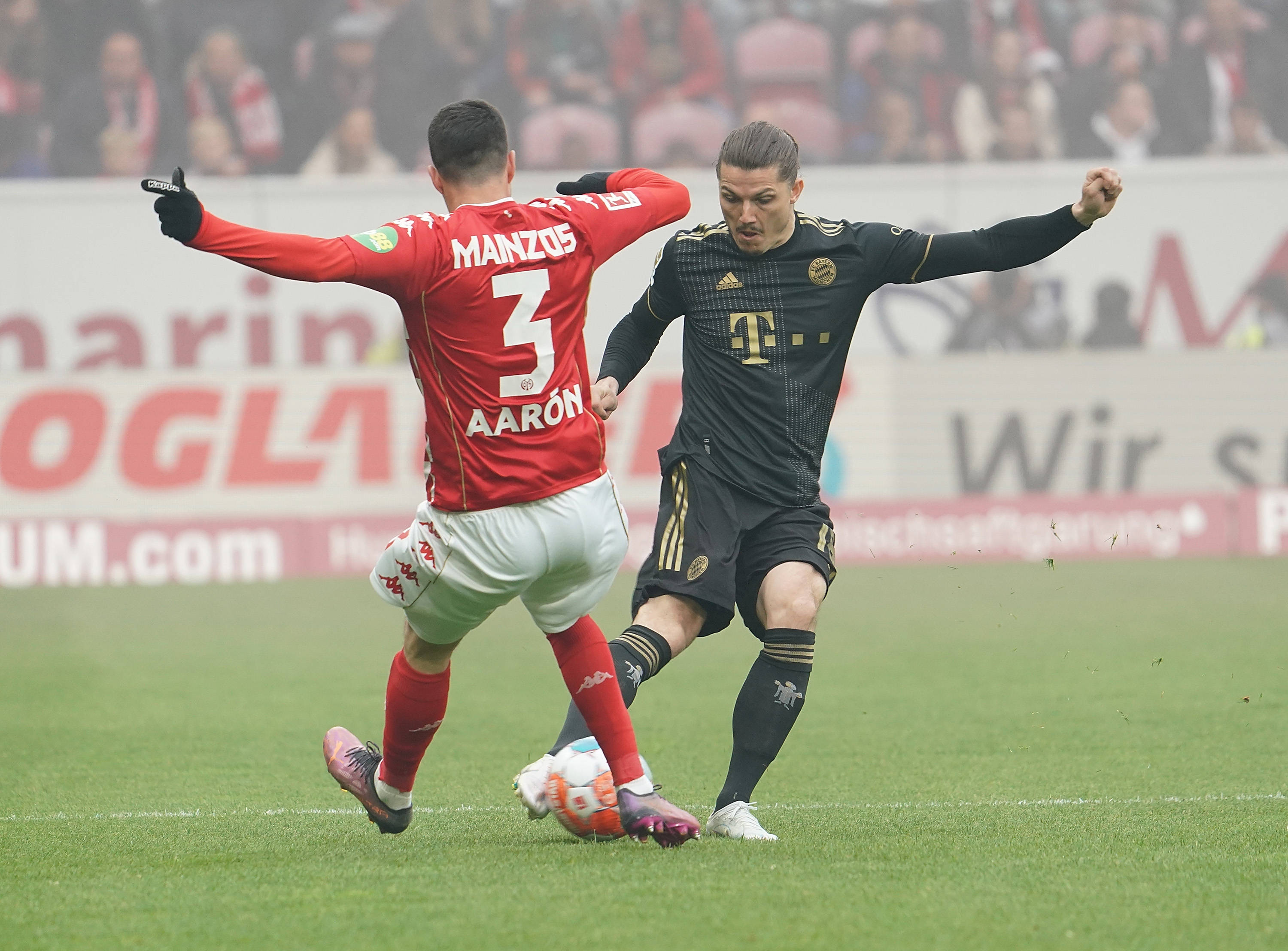 Bayern Monachium stracił cierpliwość. Klub zamierza pozbyć się pomocnika