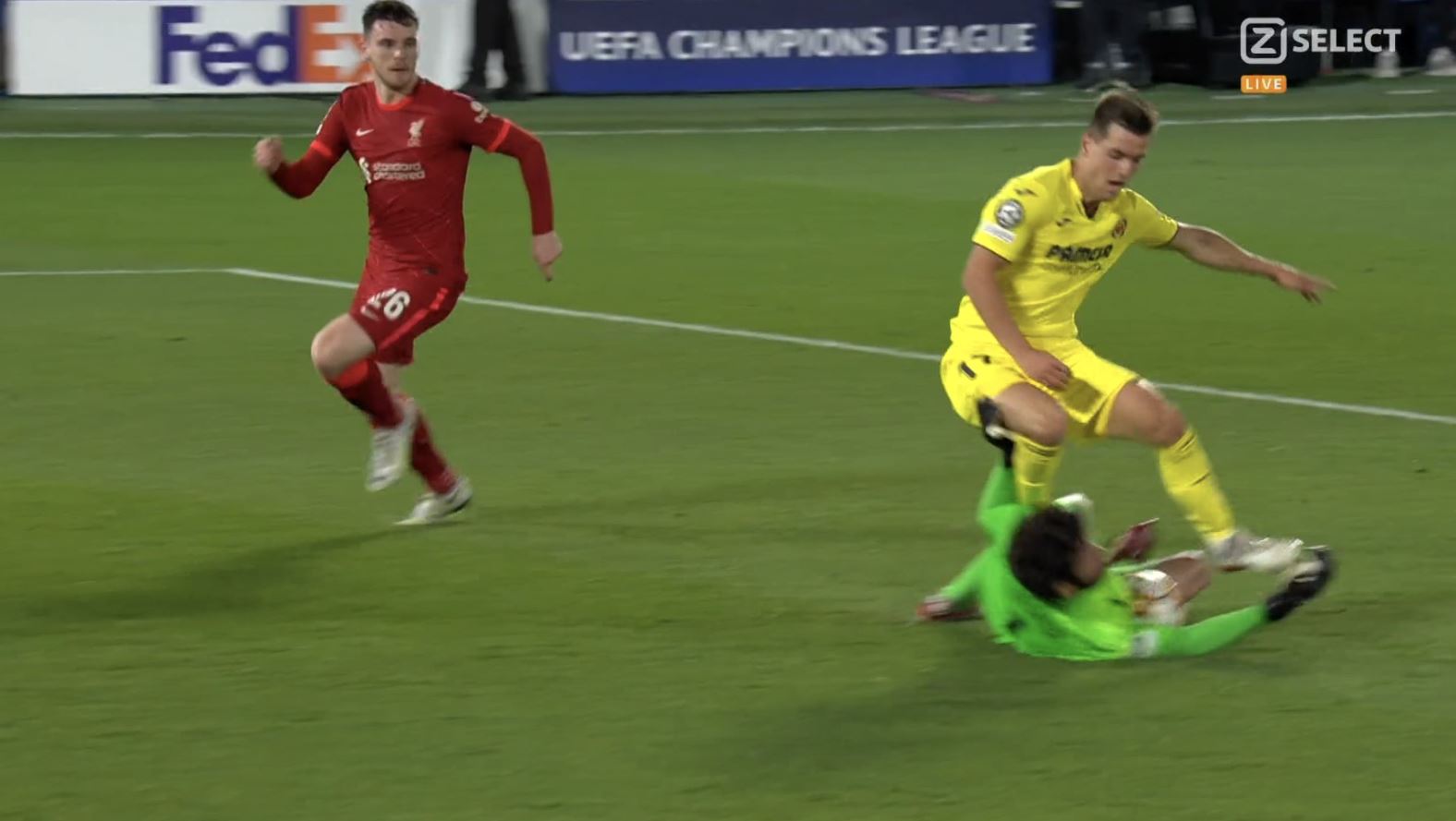 Ogromna kontrowersja w półfinale LM! Sędzia uratował Liverpool? "Szaleństwo! Jak to nie jest karny?" [WIDEO]