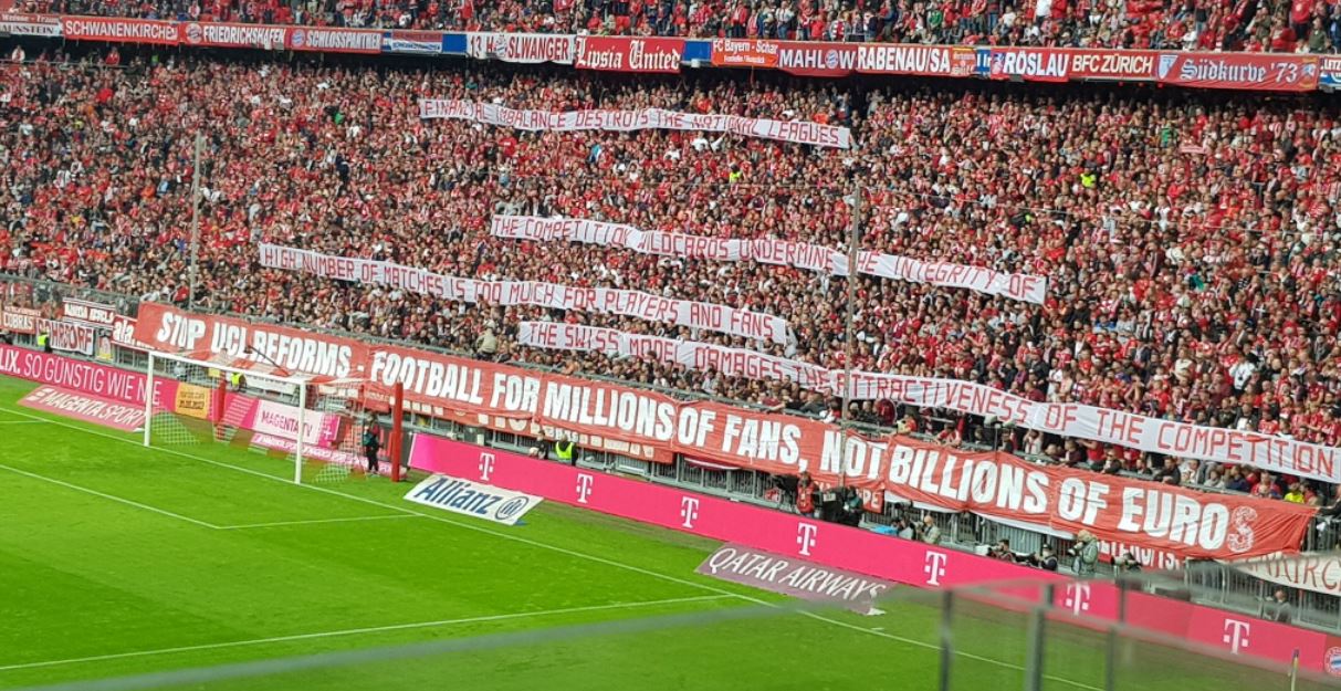 Kibice Bayernu protestują przeciwko reformie Ligi Mistrzów. "Futbol jest dla fanów, nie dla miliardów euro"