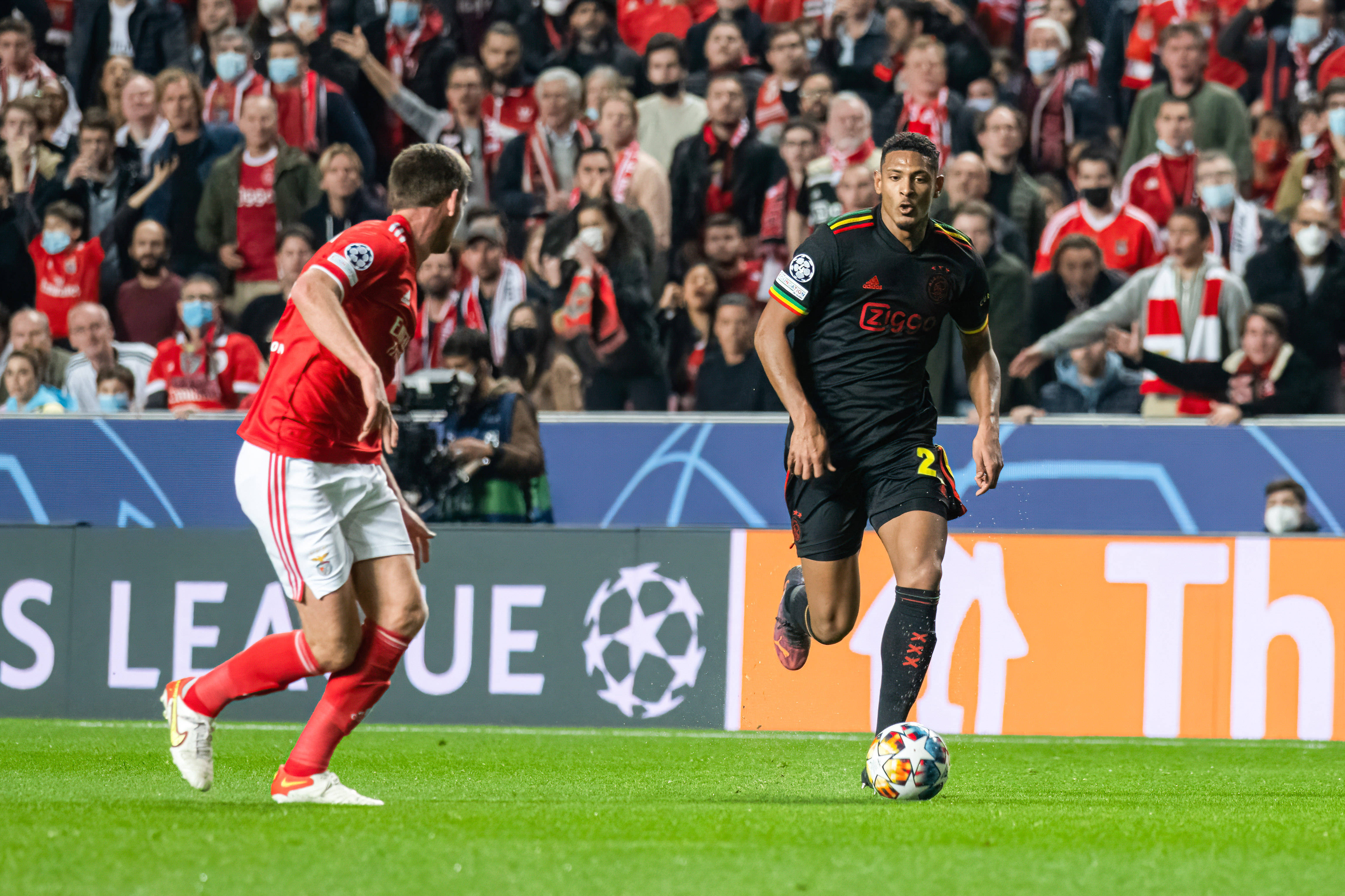 Borussia Dortmund dopięła jeszcze jeden wielki transfer! Jest pełne porozumienie między klubami