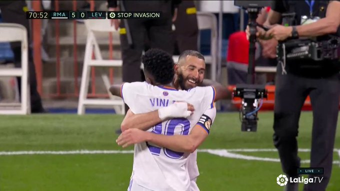 Hat-trick Viniciusa, popis Karima Benzemy! Real Madryt zdemolował rywali [WIDEO]
