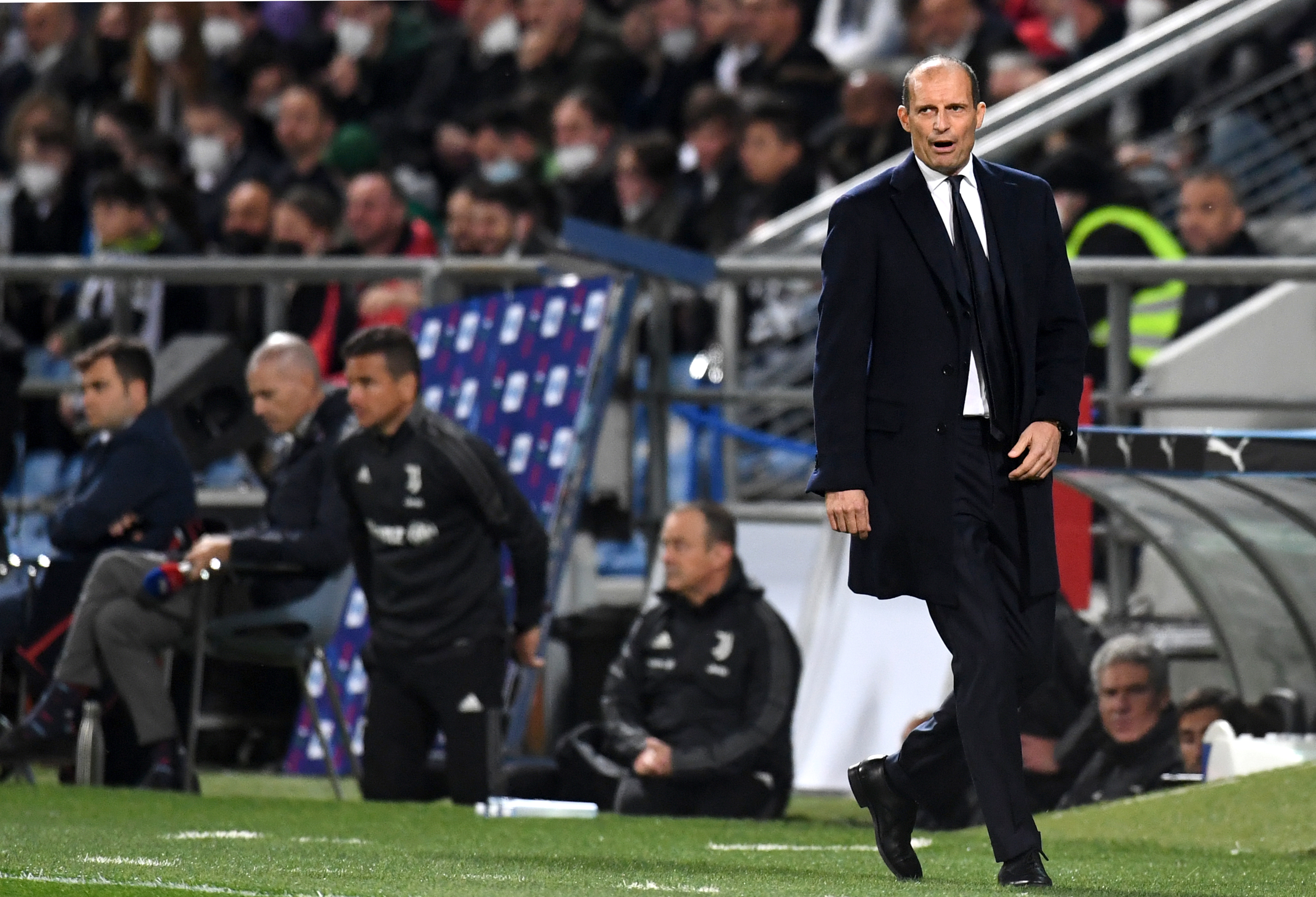 Massimiliano Allegri w ogniu krytyki. Słynny trener ocenił jego decyzje. "Daj spokój, przestań żartować"