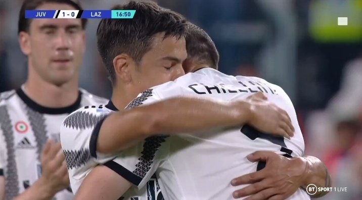 Emocjonalny wieczór Juventusu. Łzy Chielliniego, wzruszenie Dybali i to niezłomne Lazio [WIDEO]
