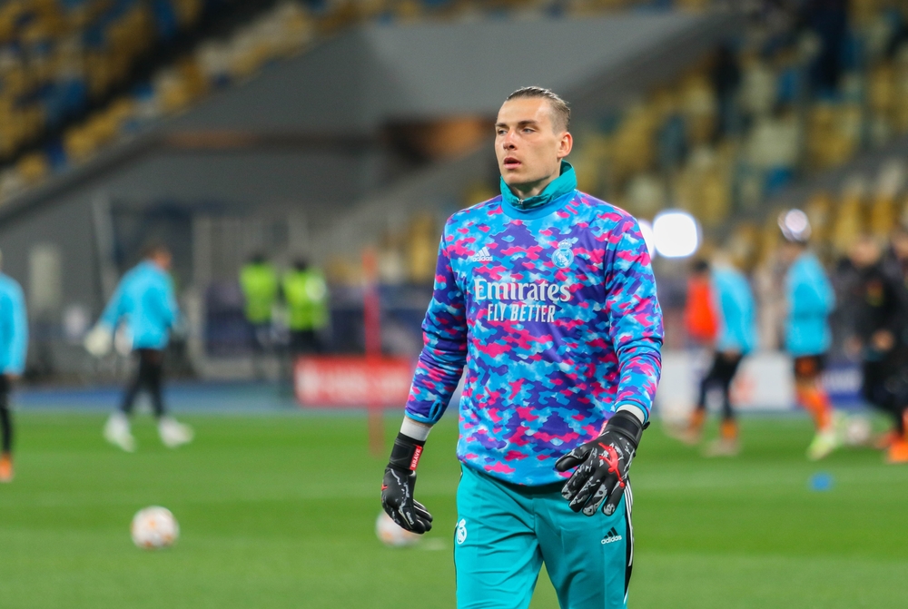 Real Madryt przygotowuje się na odejście golkipera. Zastąpić go może były piłkarz Arsenalu