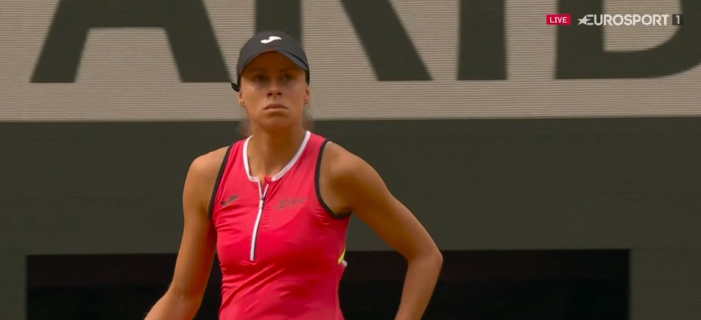Magda Linette sprawiła wielką sensację! Wyeliminowała jedną z faworytek do tytułu w Roland Garros [WIDEO]