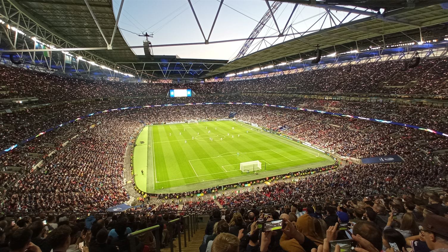 Messi znów był wielki. Święto futbolu na Wembley od wewnątrz. W tym kierunku powinna podążać UEFA