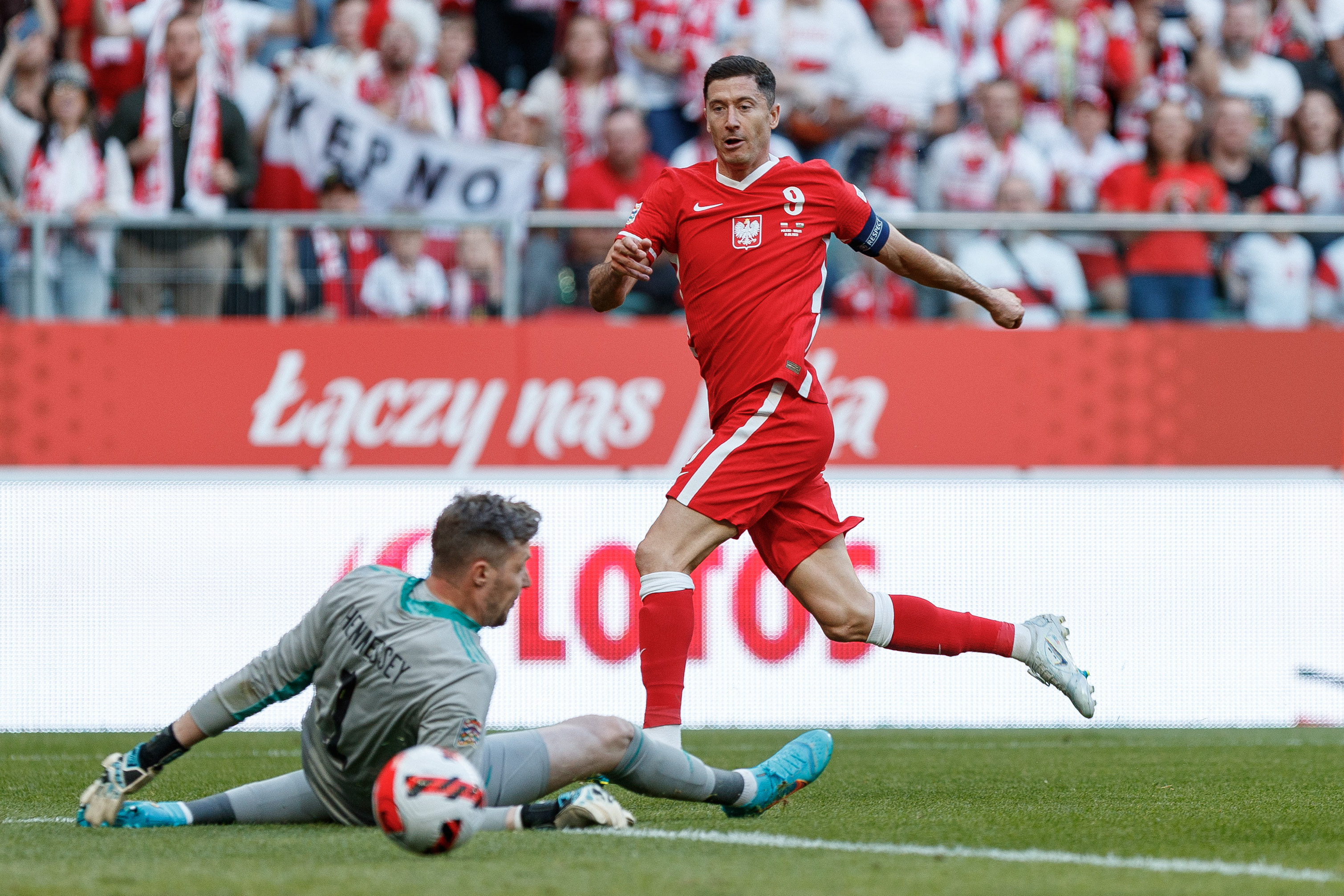 Tak powinna grać reprezentacja. "Najlepsze środowisko dla Lewandowskiego"